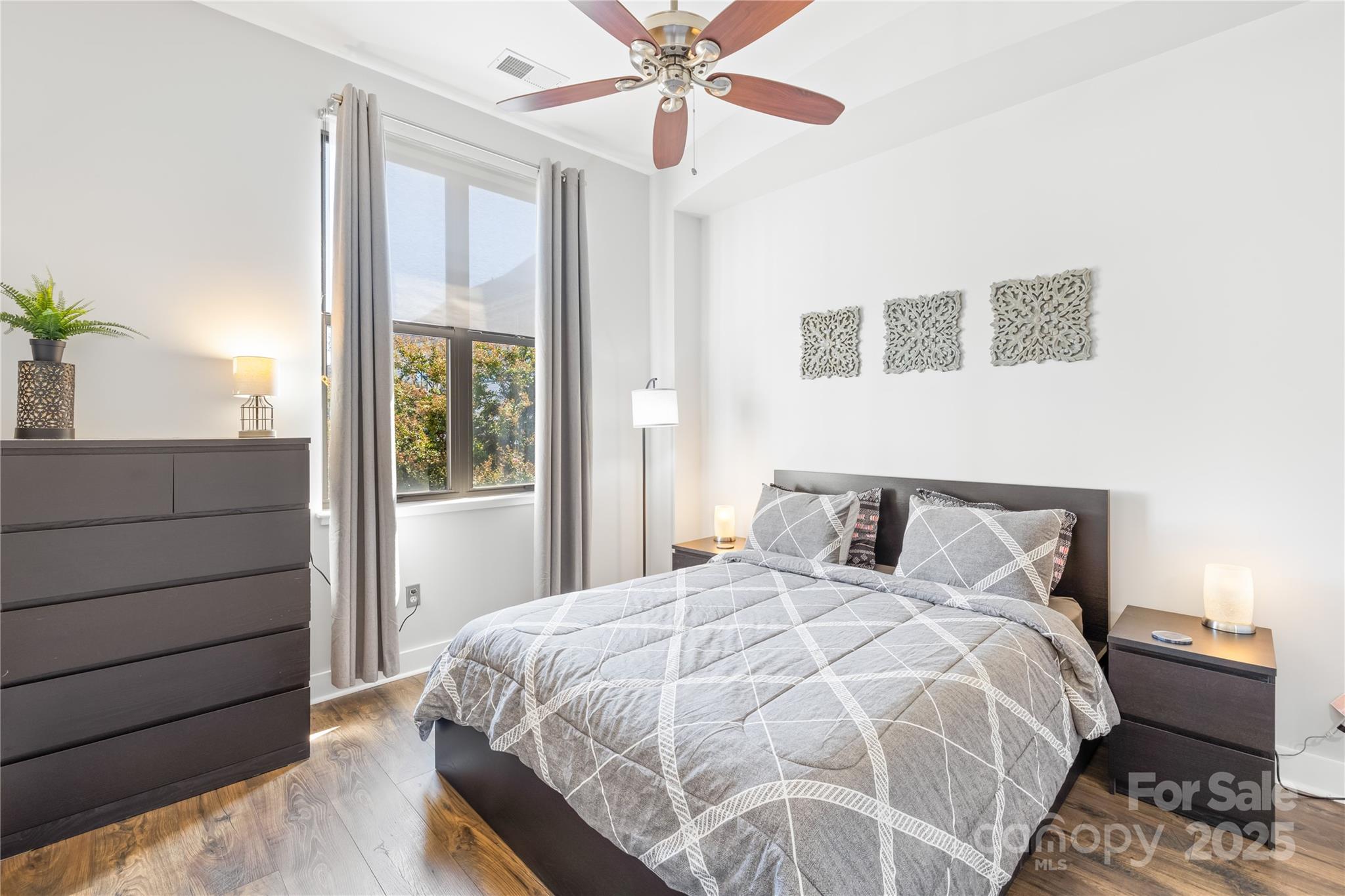 706 N Davidson Street Property Photo 14