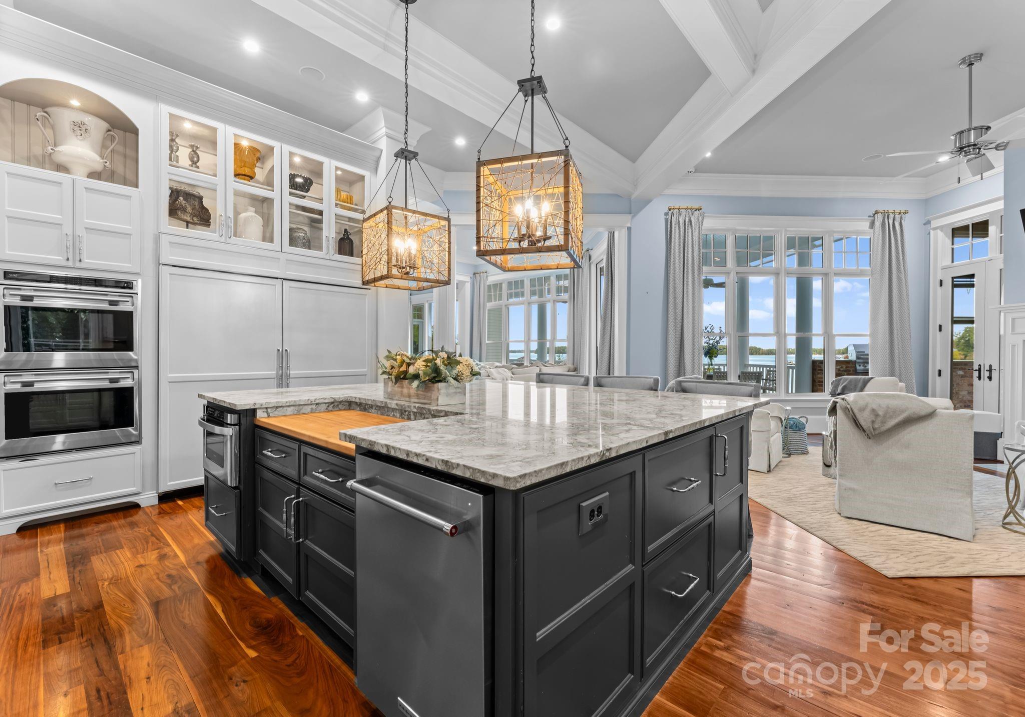 16921 Jetton Road Property Photo 13