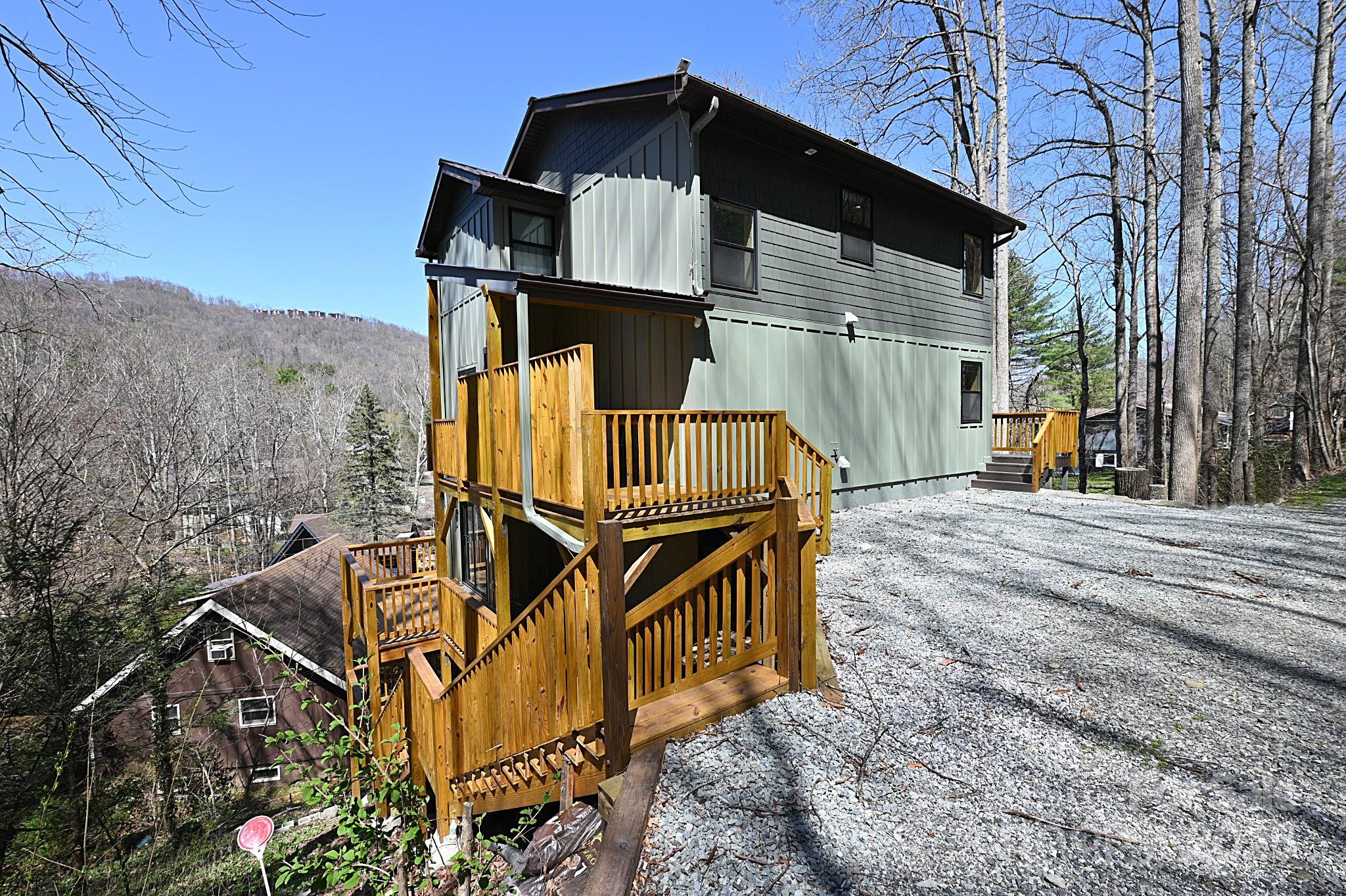 549 Clubhouse Drive Property Photo