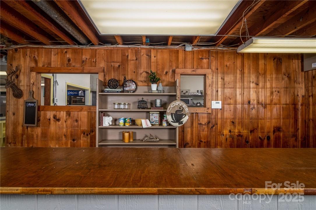 175 Henry Martin Trail Property Photo 14