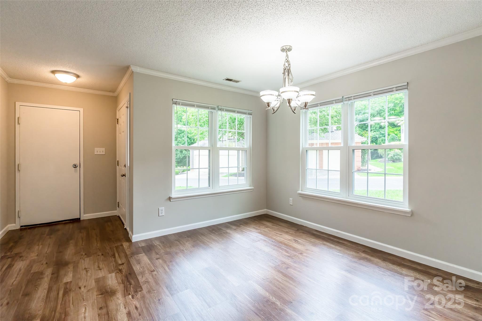 5832 Amity Springs Drive Property Photo 3