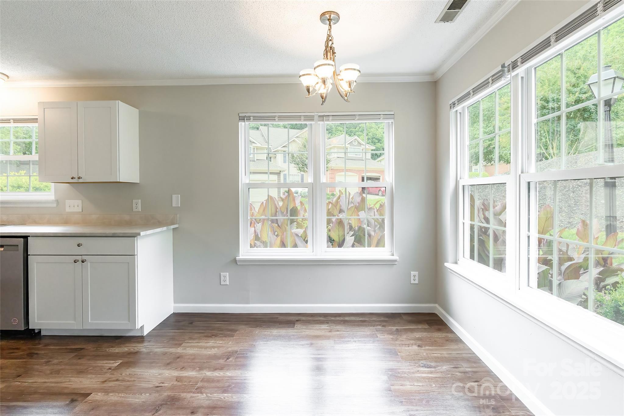 5832 Amity Springs Drive Property Photo 10