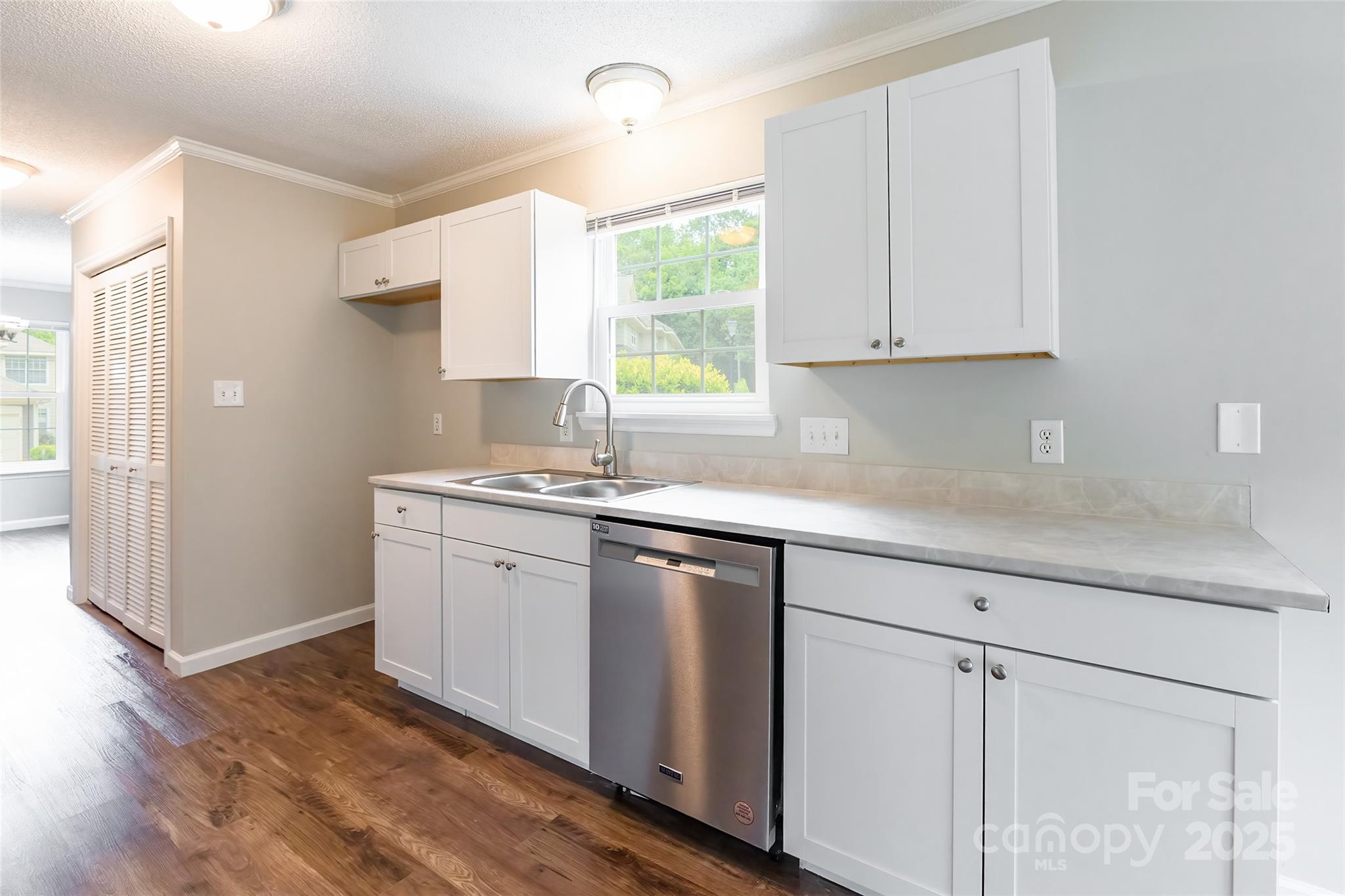 5832 Amity Springs Drive Property Photo 12