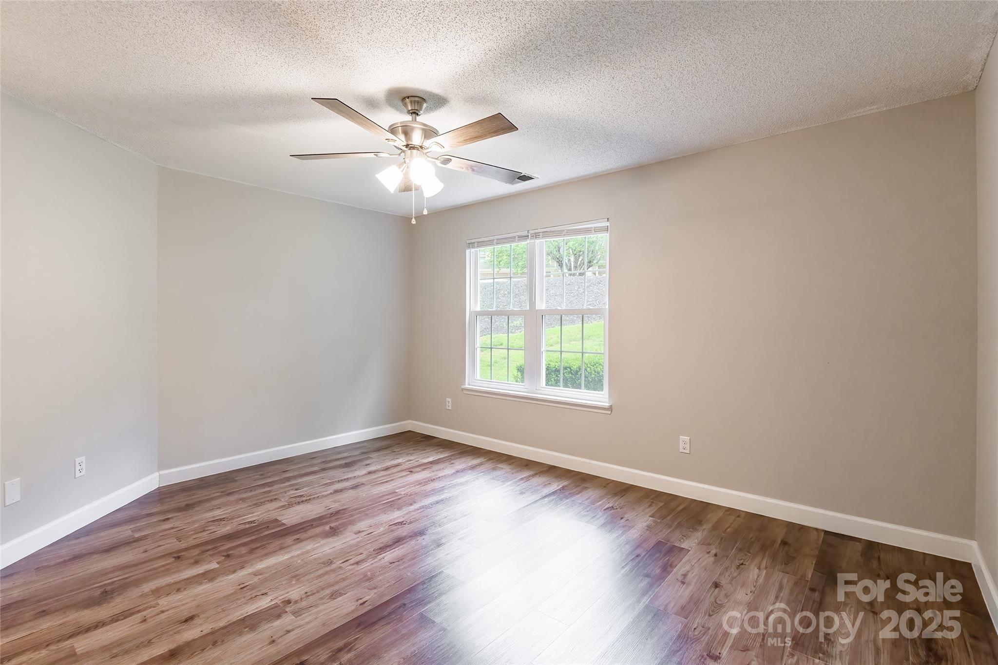 5832 Amity Springs Drive Property Photo 16