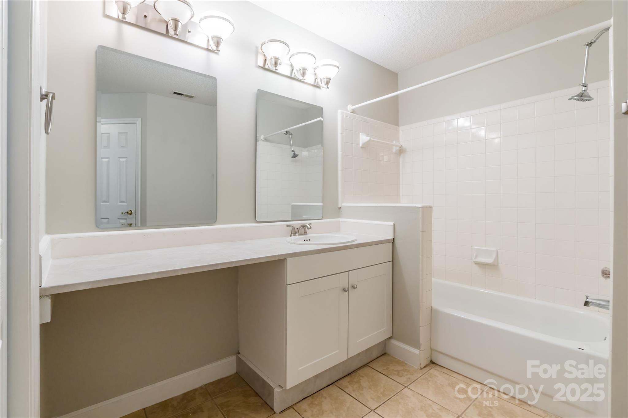 5832 Amity Springs Drive Property Photo 18