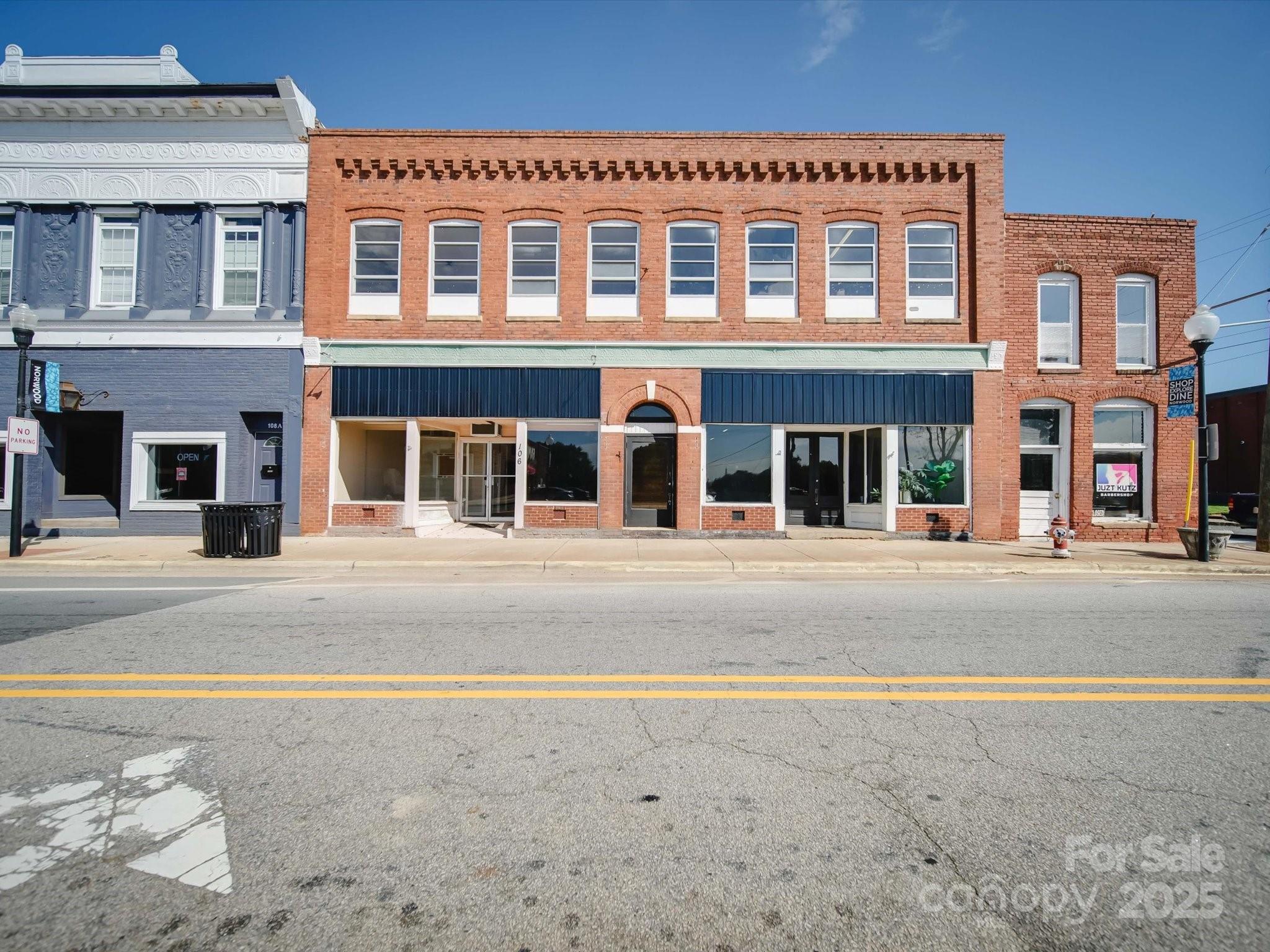106 S Main Street Property Photo 1