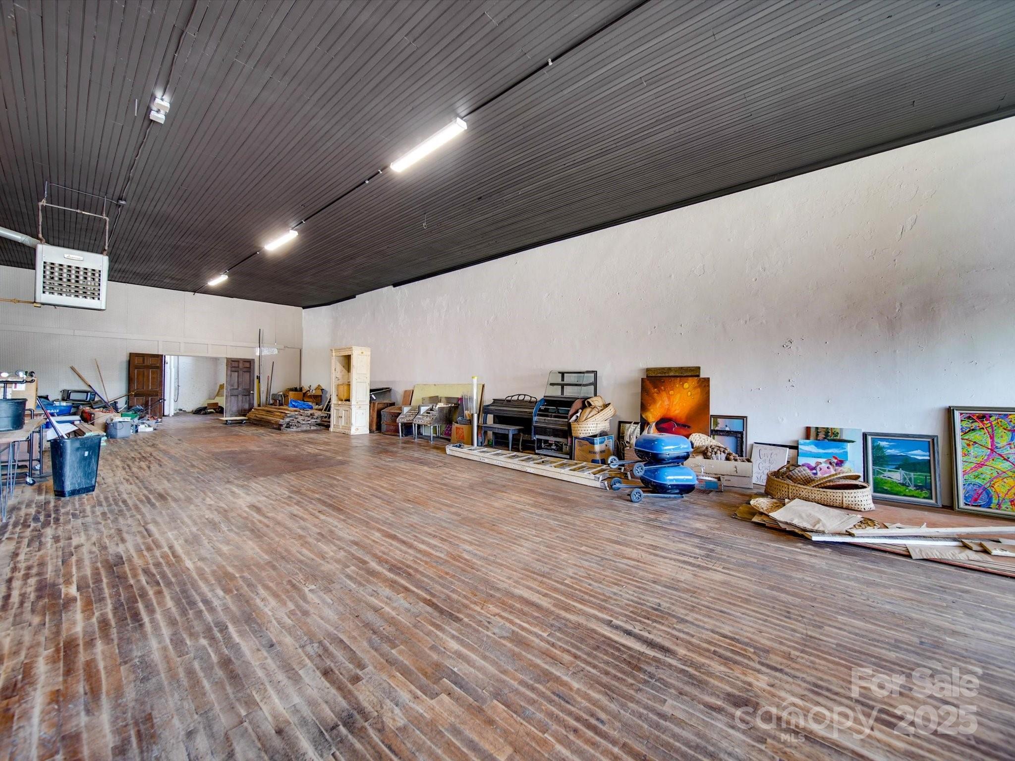 106 S Main Street Property Photo 14