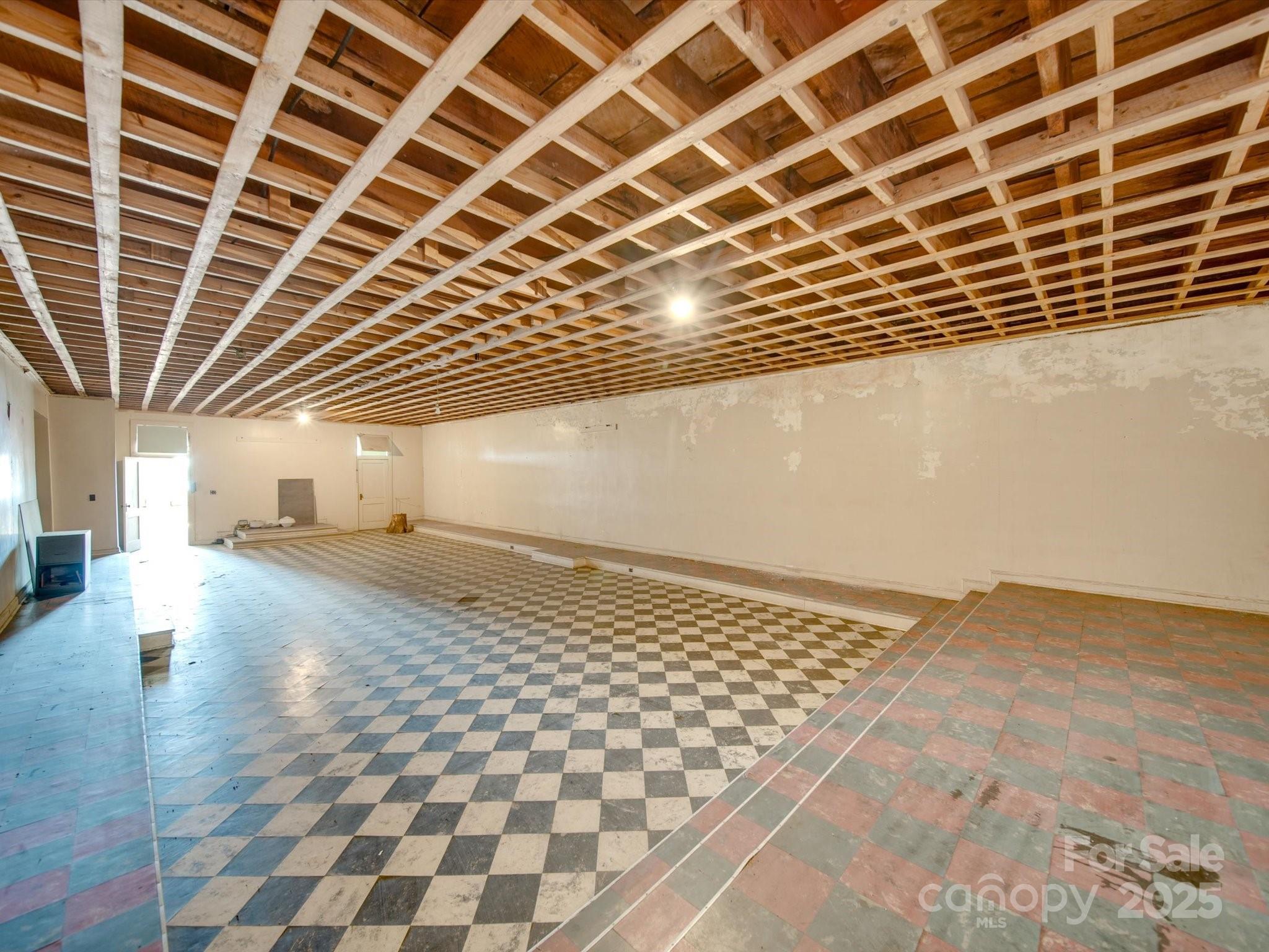 106 S Main Street Property Photo 19