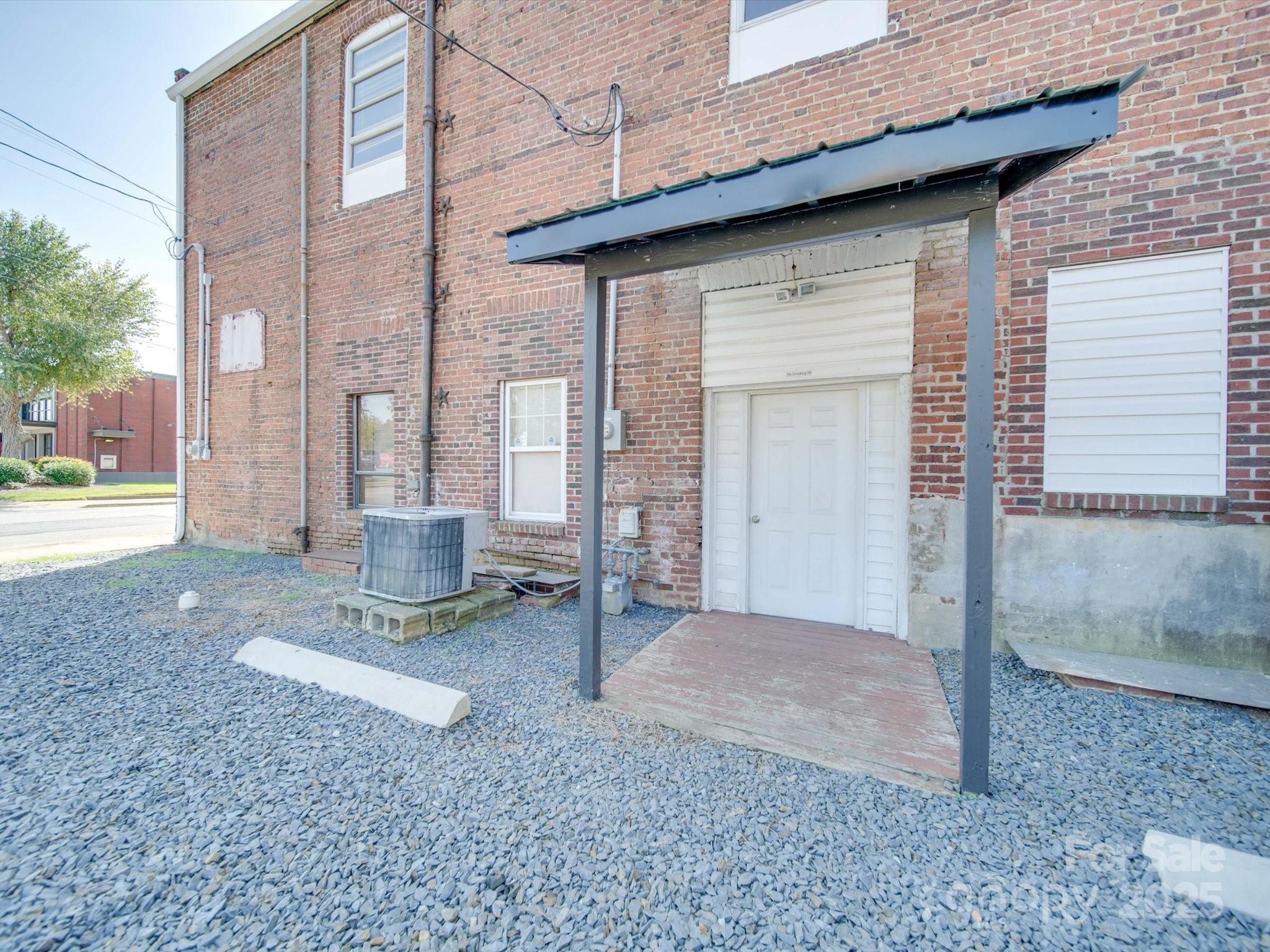 106 S Main Street Property Photo 39