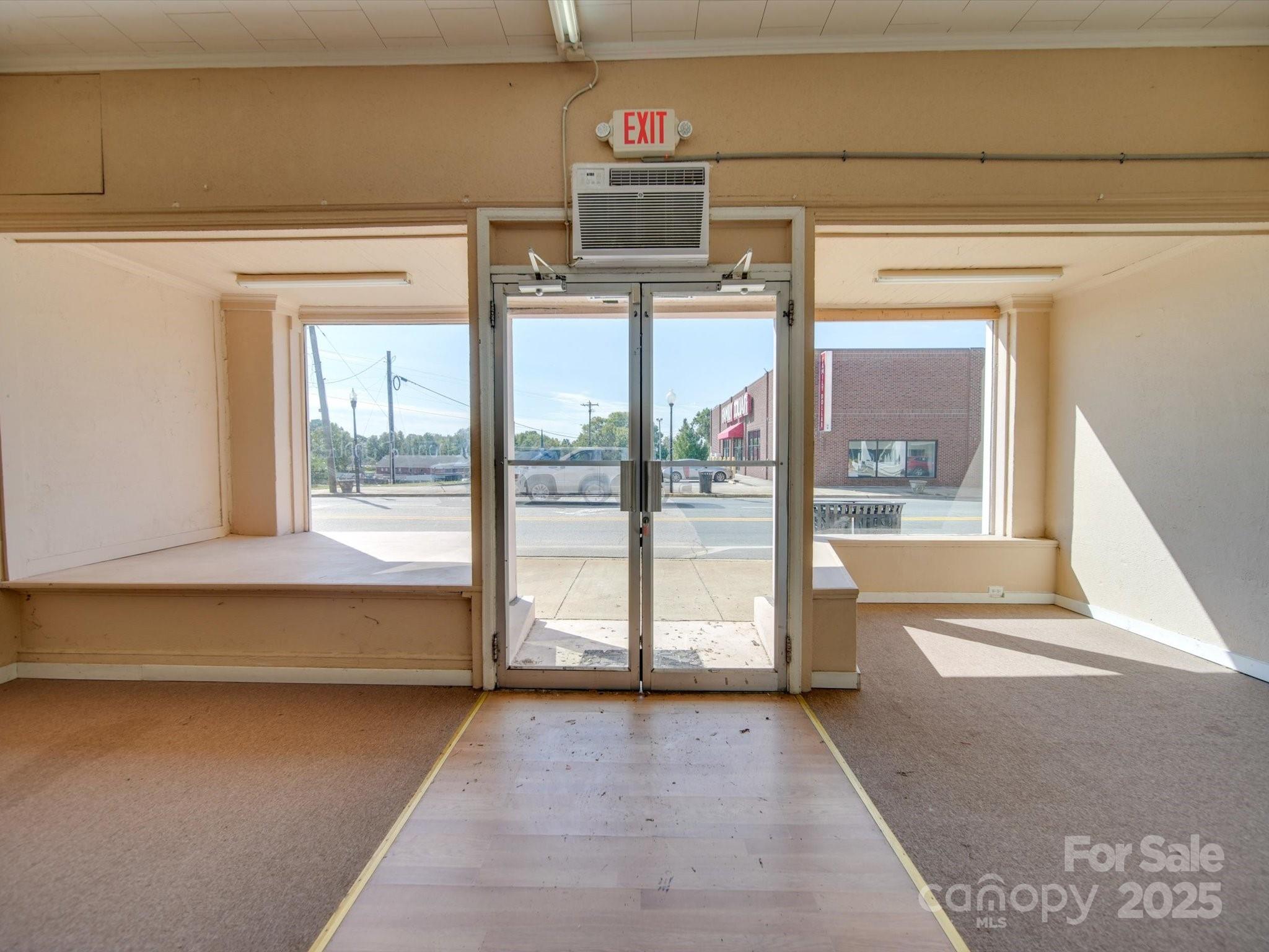 106 S Main Street Property Photo 45