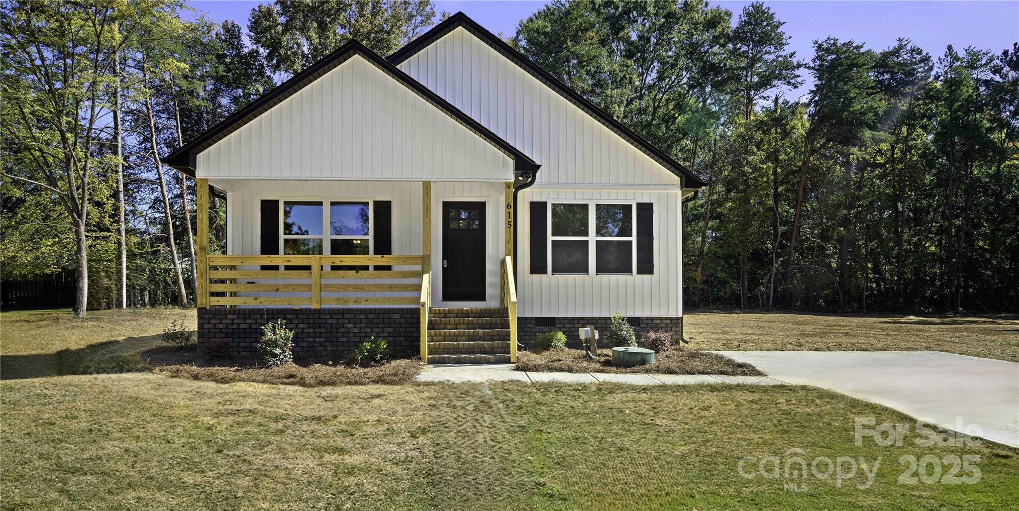 615 Charles Street Property Photo