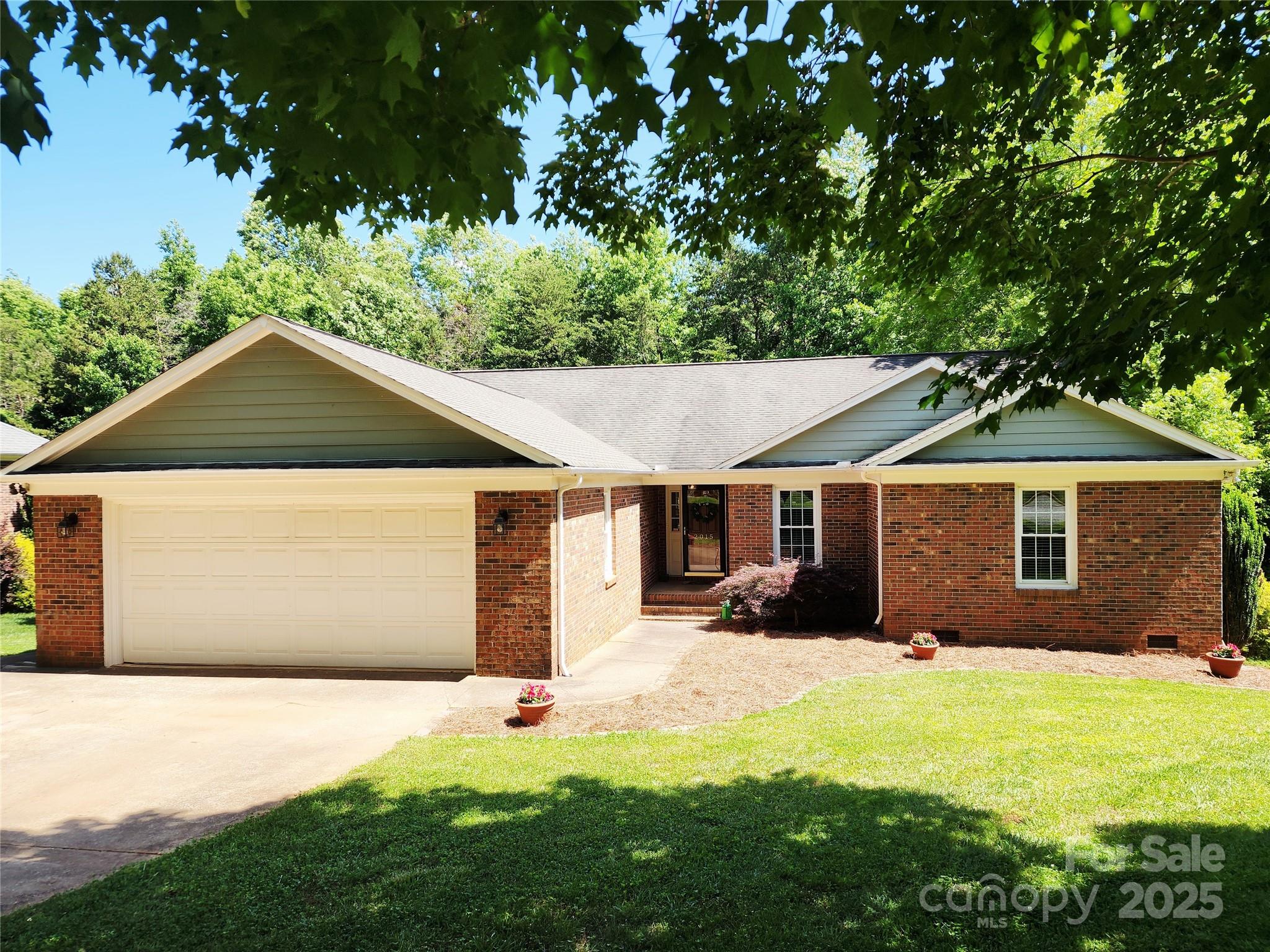 2015 Pine Needle Court Property Photo 1