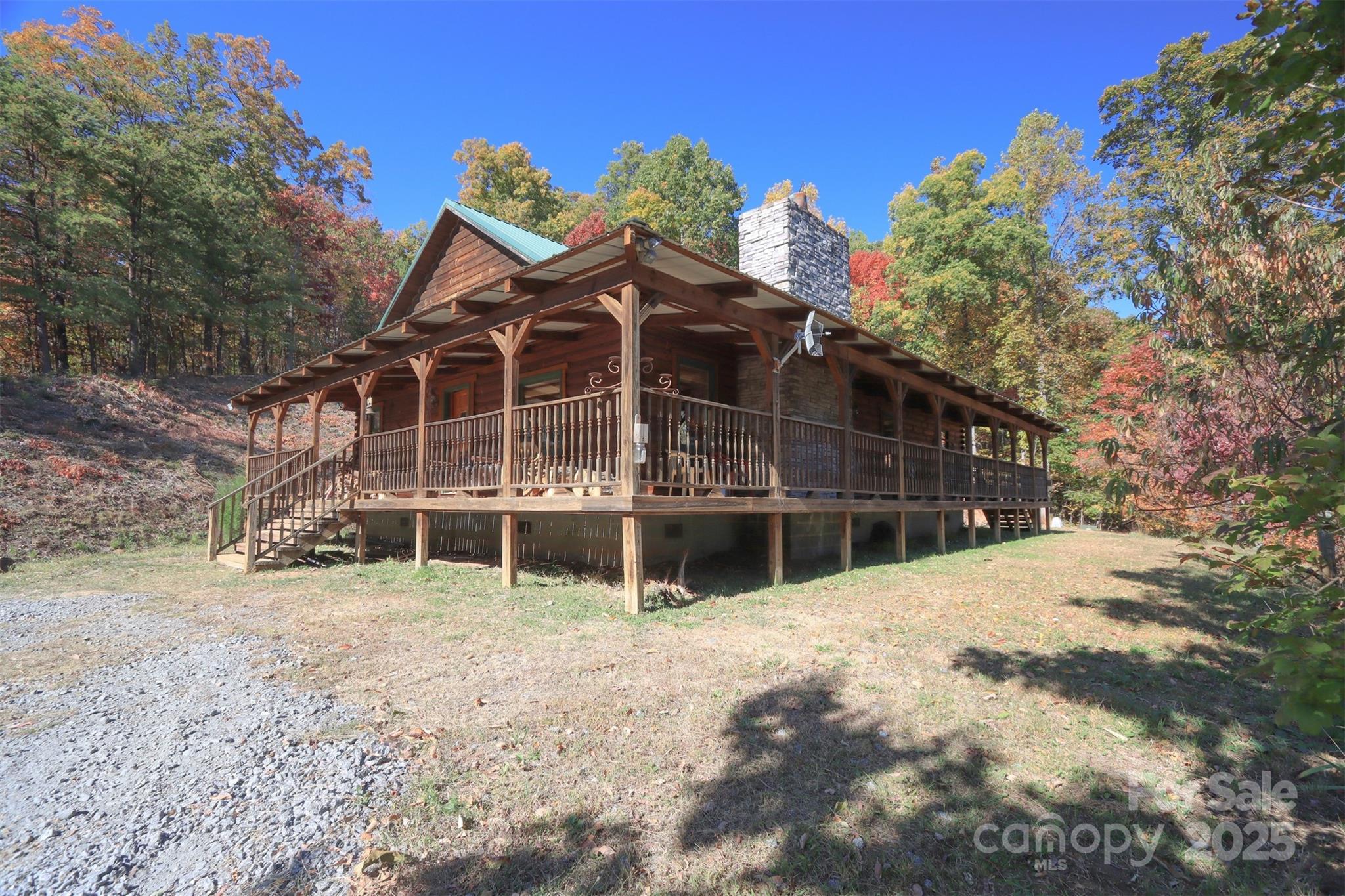 145 Lazy Acres Lane Property Photo 2