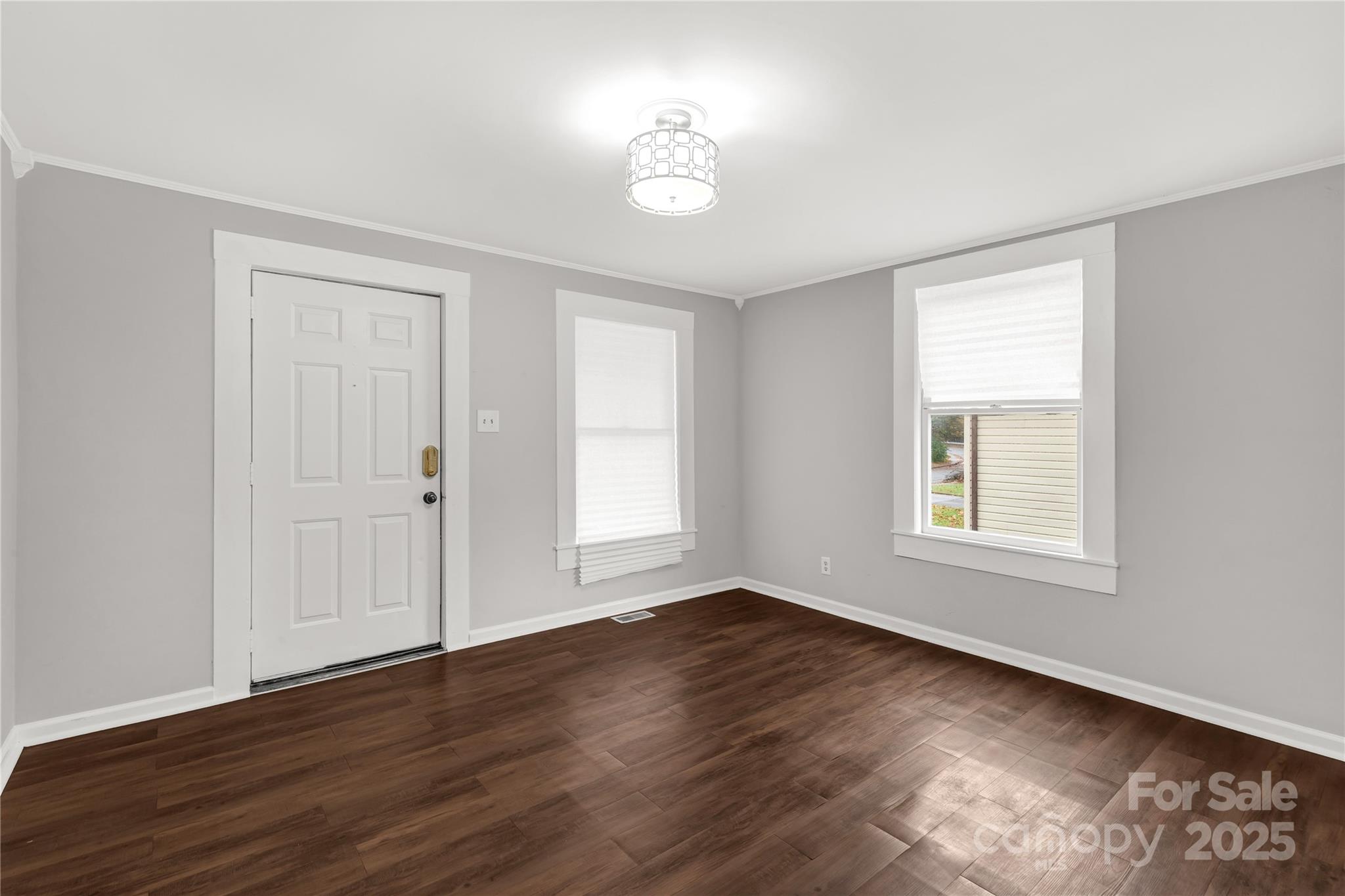 139 Ebenezer Avenue Property Photo 9