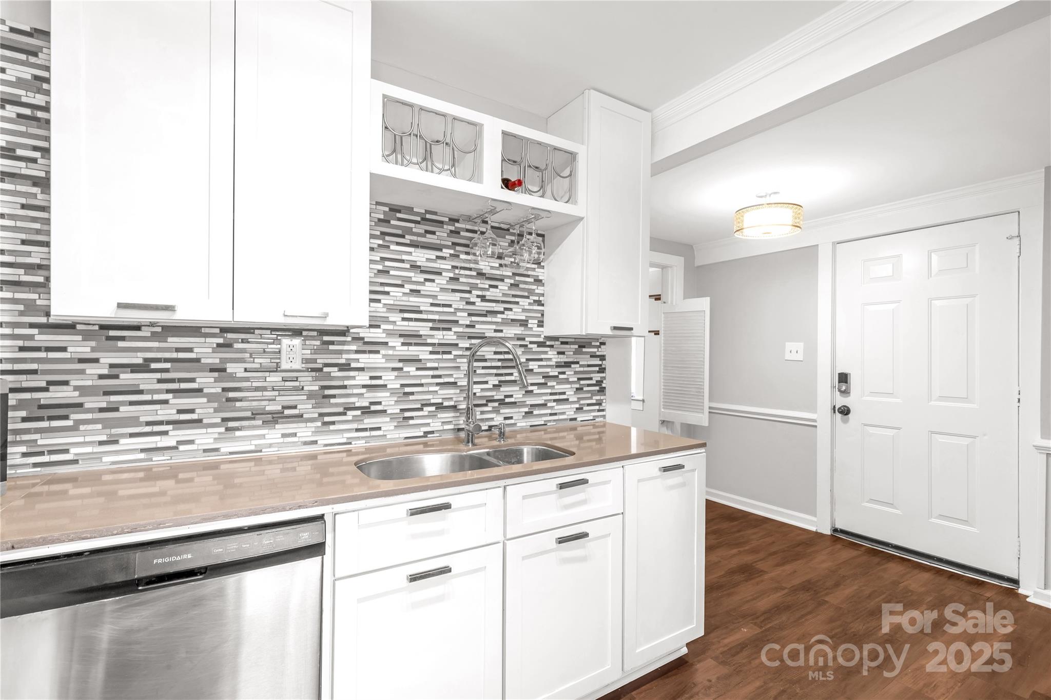 139 Ebenezer Avenue Property Photo 16