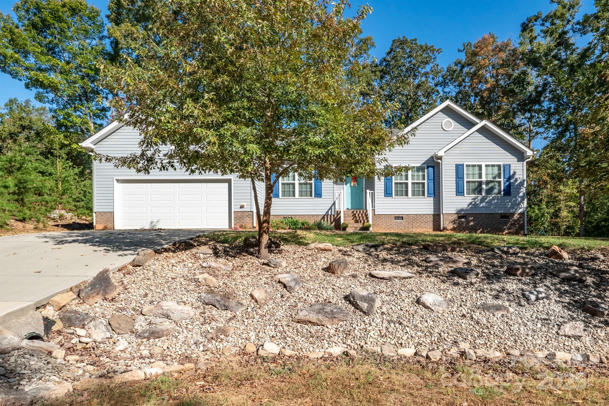 5039 Penn Road Property Photo 2