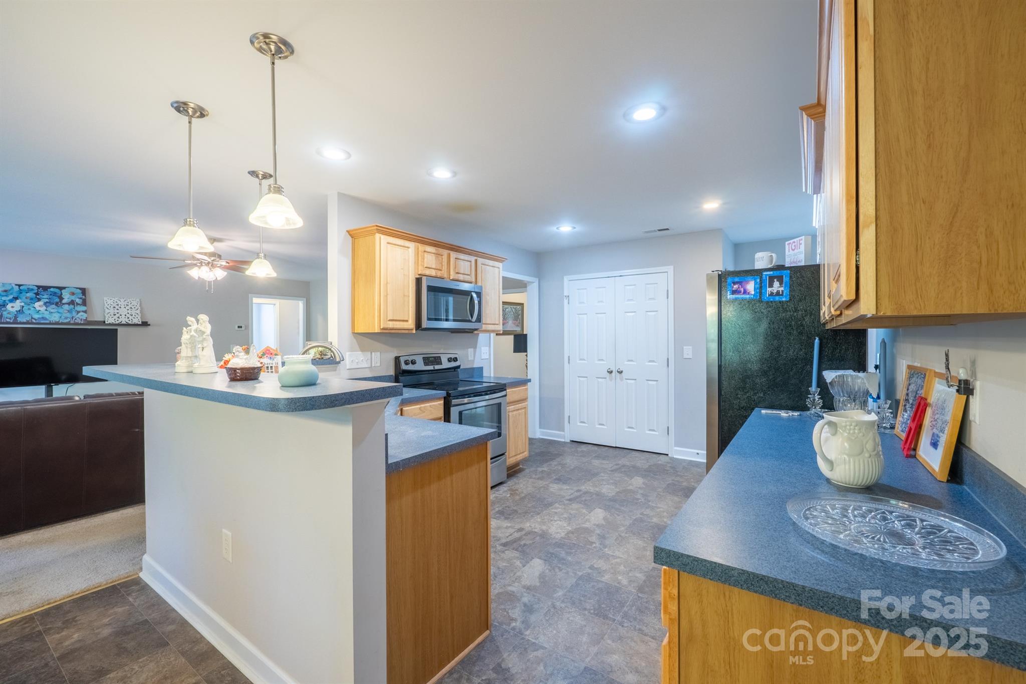 5039 Penn Road Property Photo 6