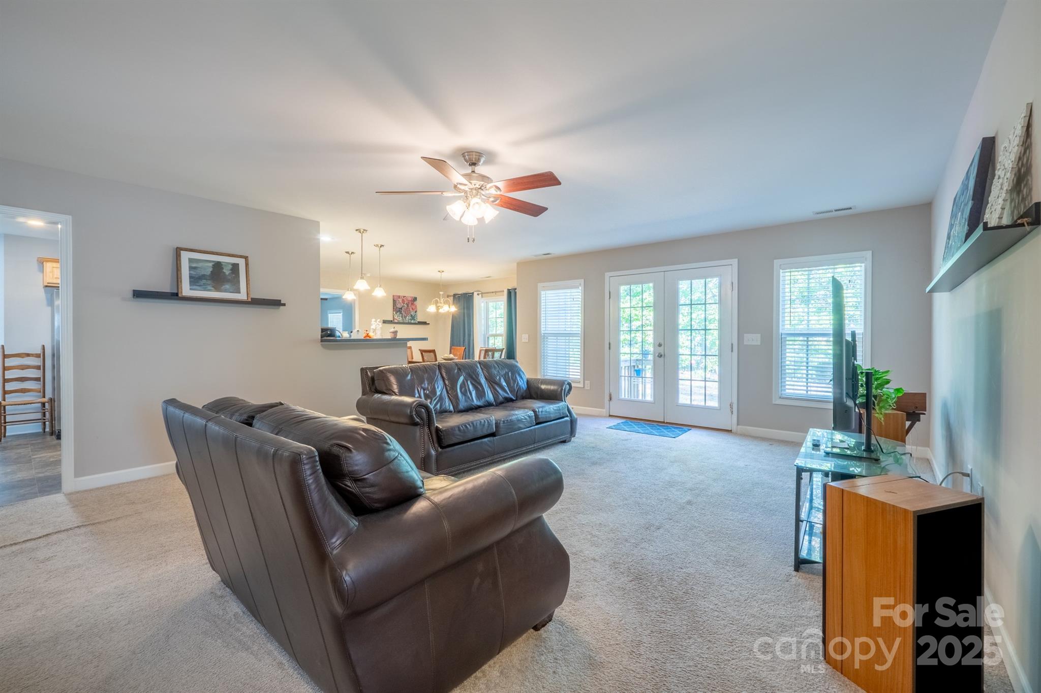 5039 Penn Road Property Photo 14