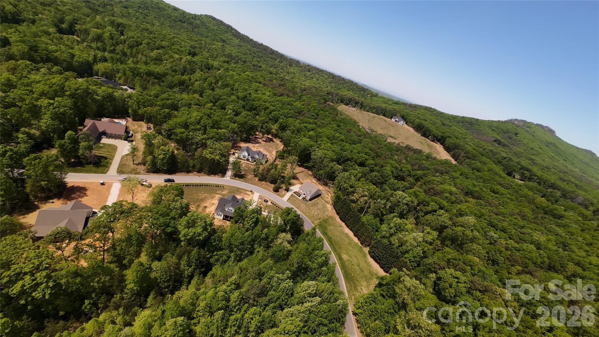 5112 Kings Pinnacle Drive Property Photo 5