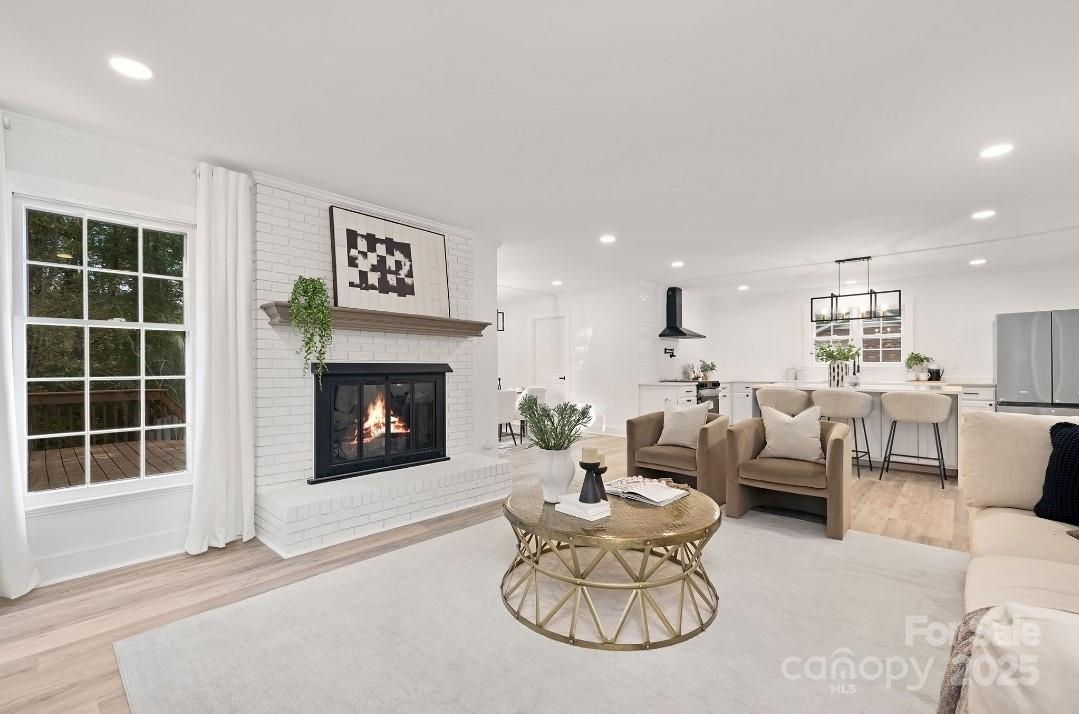 8946 Glencroft Road Property Photo 18