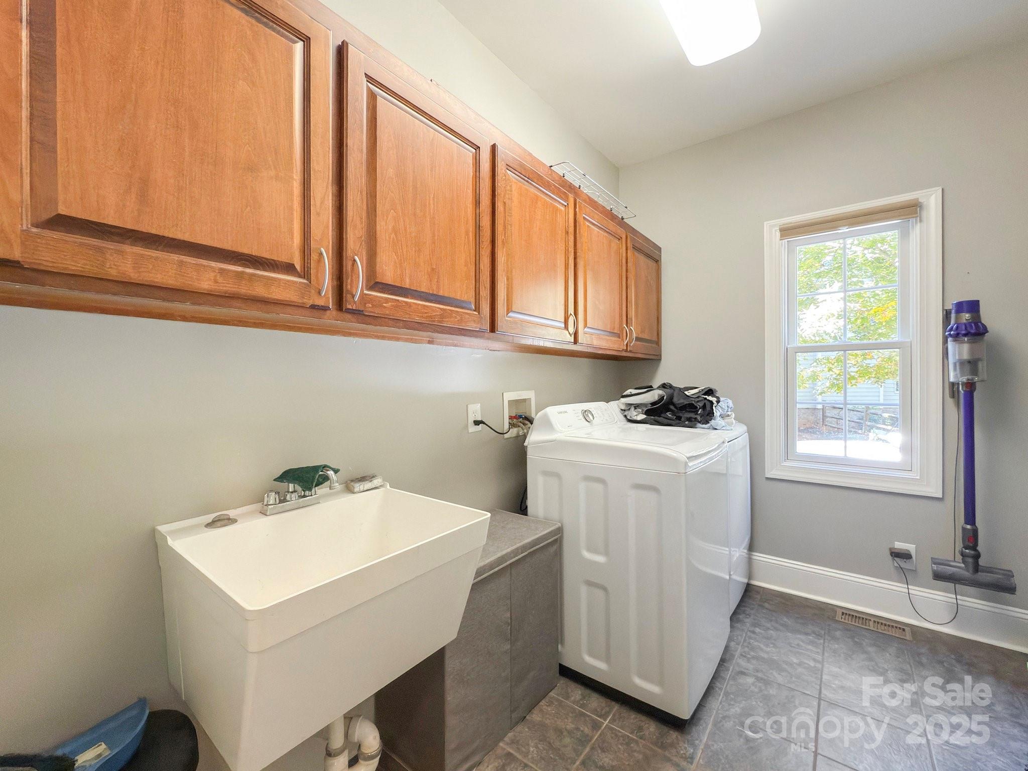128 Archbell Point Lane Property Photo 14