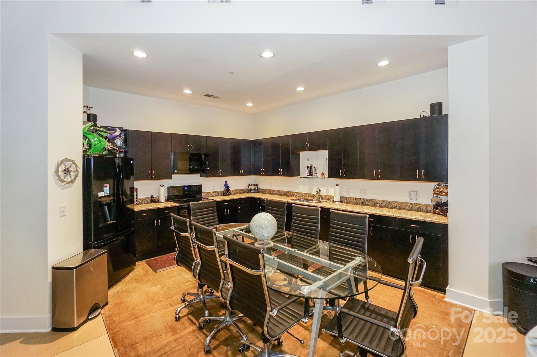 929 Westmere Avenue Property Photo 22
