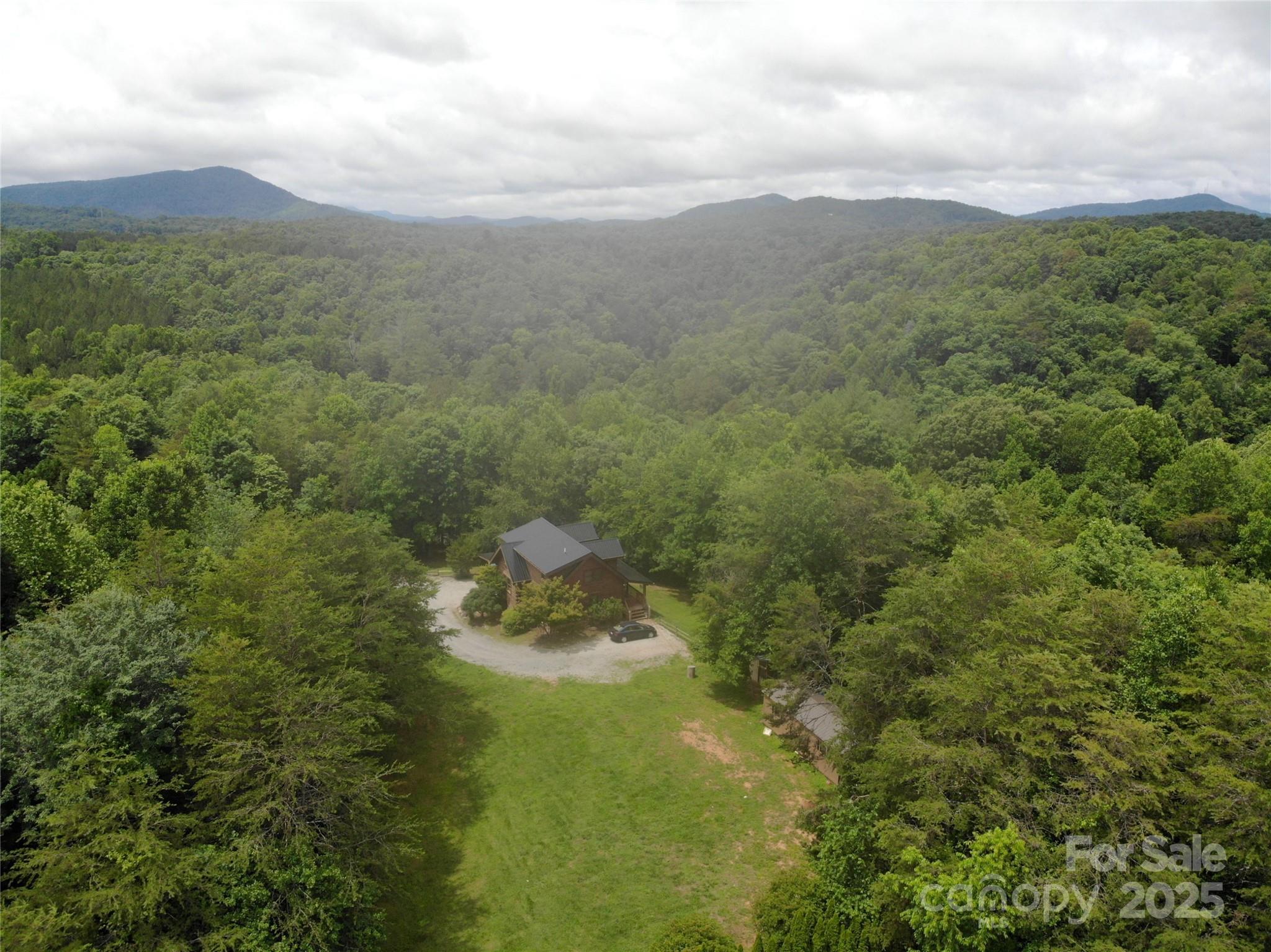 460 Cascades Parkway Property Photo 11