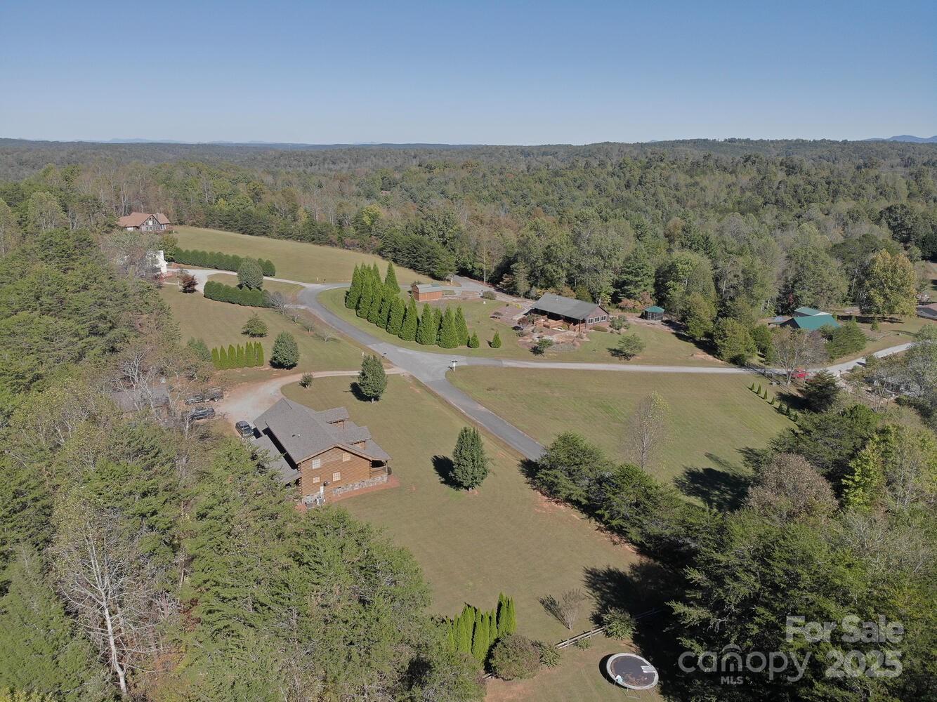 460 Cascades Parkway Property Photo 12