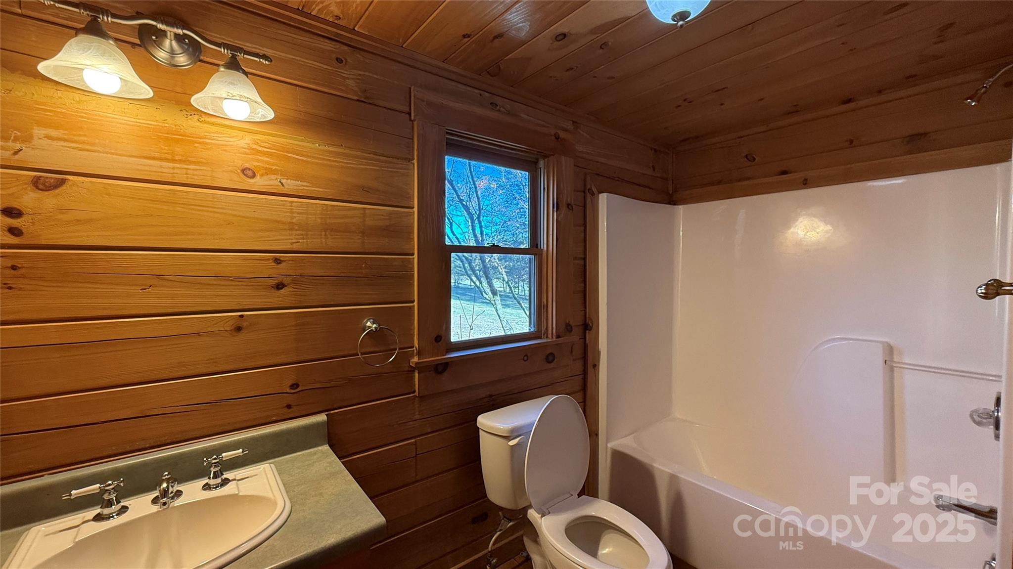 460 Cascades Parkway Property Photo 29