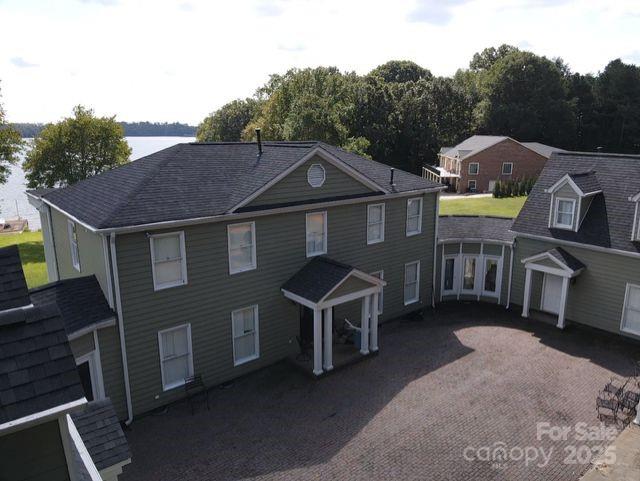 2111 Windermere Lane Property Photo 1
