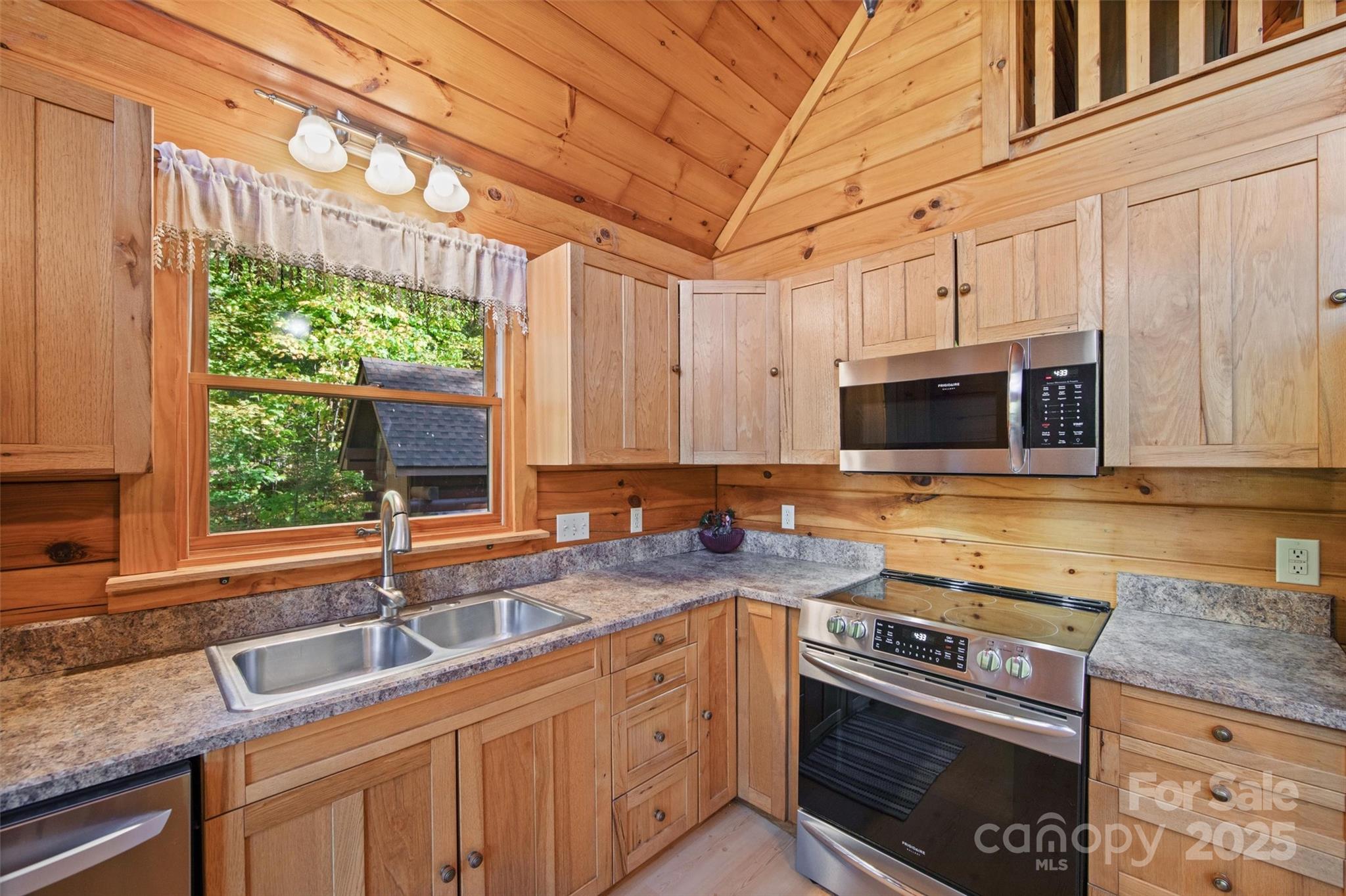 171 Irene Lane Property Photo 14