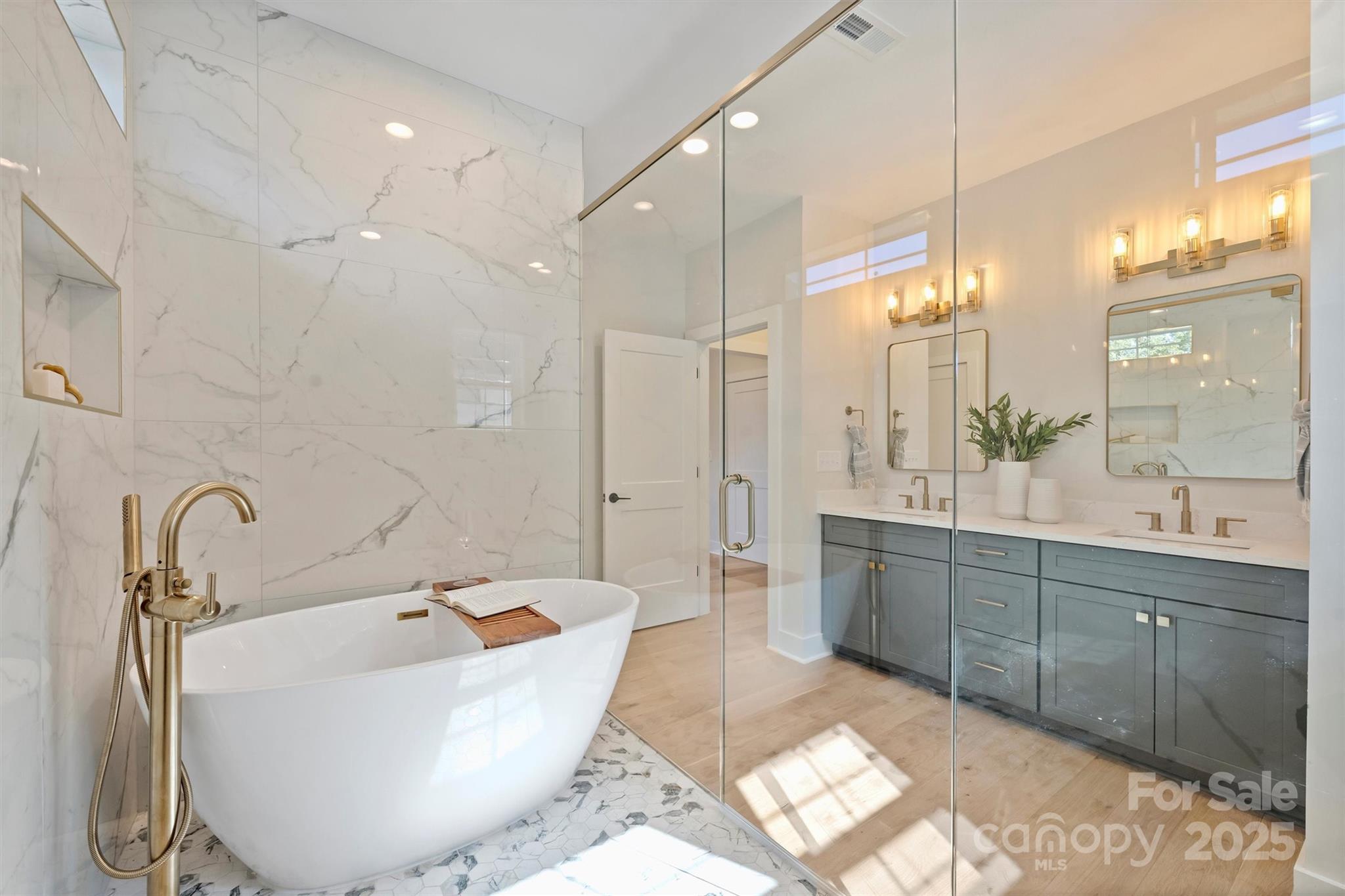 571 Lyttleton Drive Property Photo 18