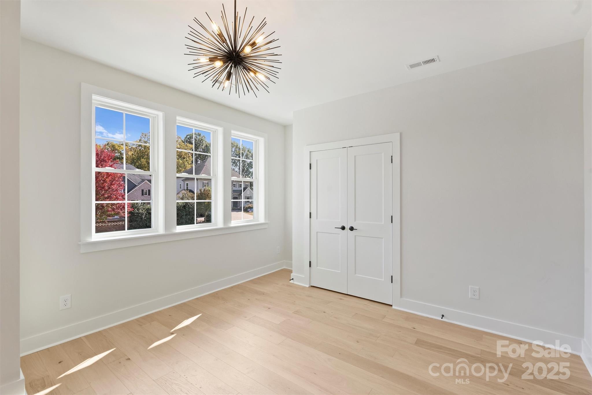 571 Lyttleton Drive Property Photo 23