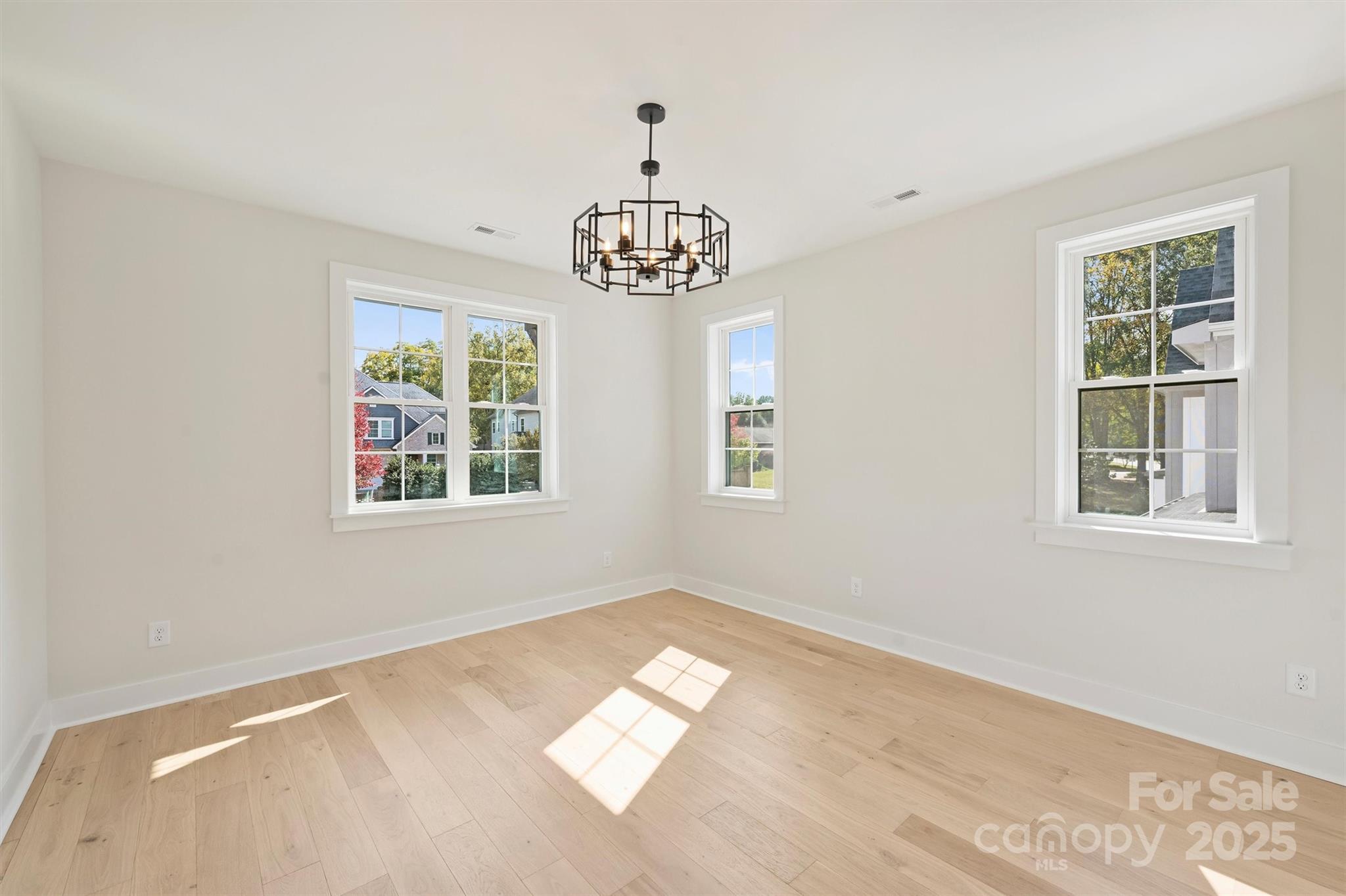 571 Lyttleton Drive Property Photo 24