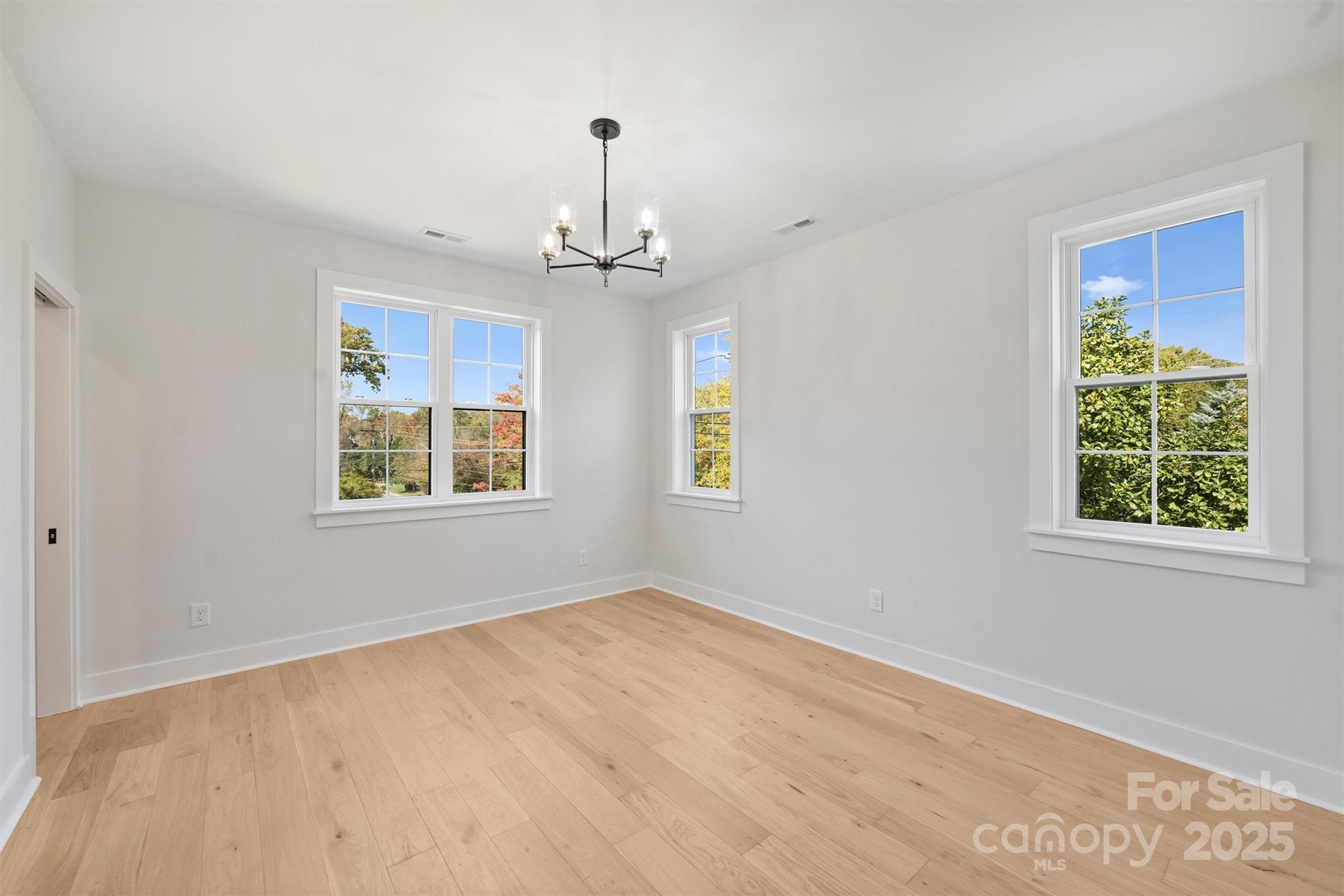 571 Lyttleton Drive Property Photo 25