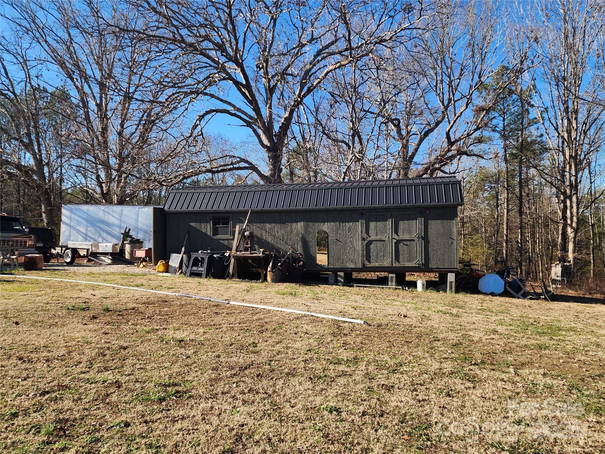 1342 Mcknight Road Property Photo 16