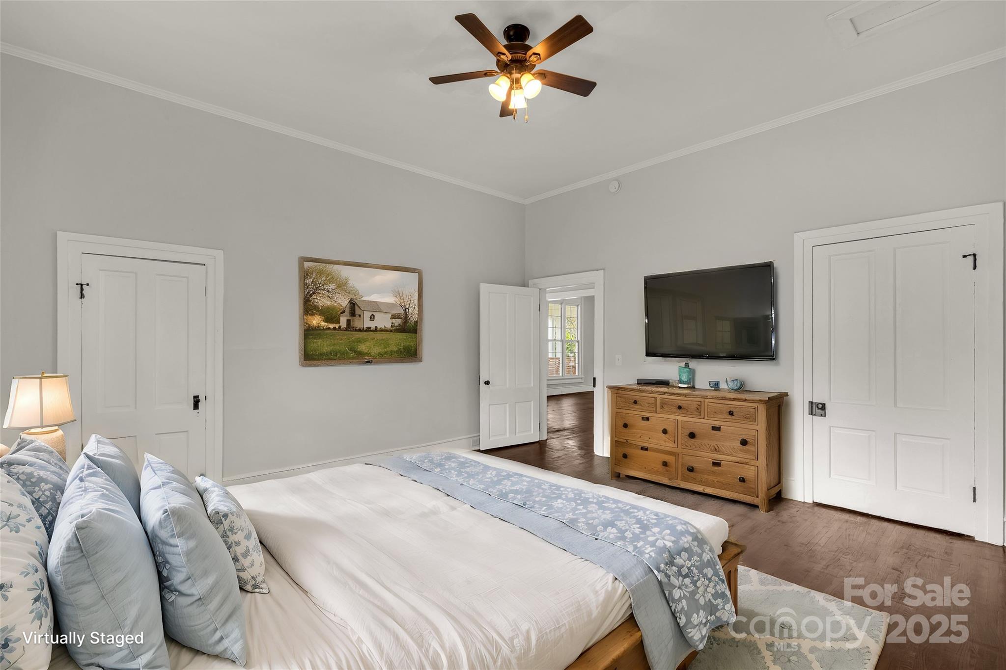305 N White Street Property Photo 20