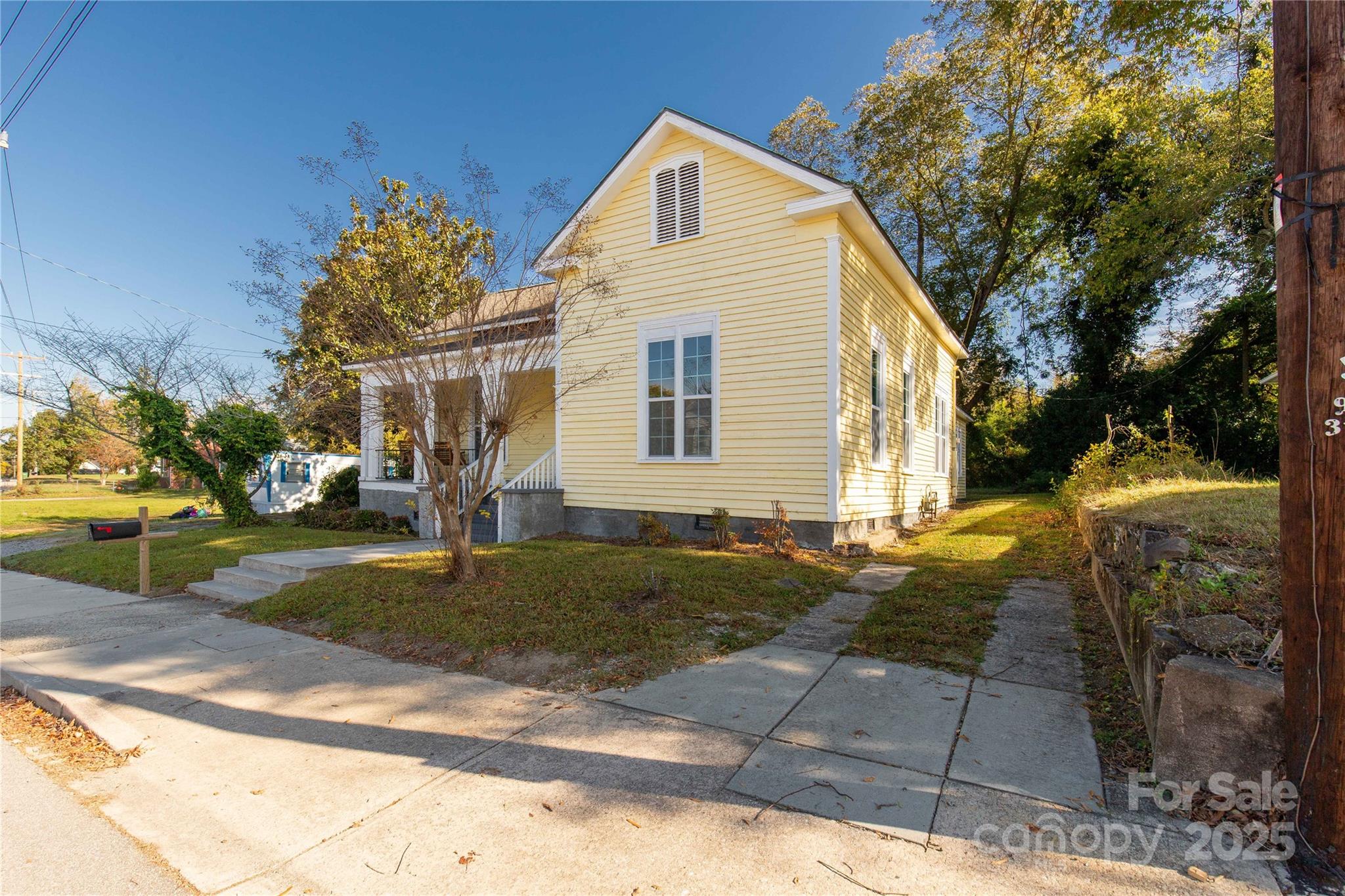 305 N White Street Property Photo 31