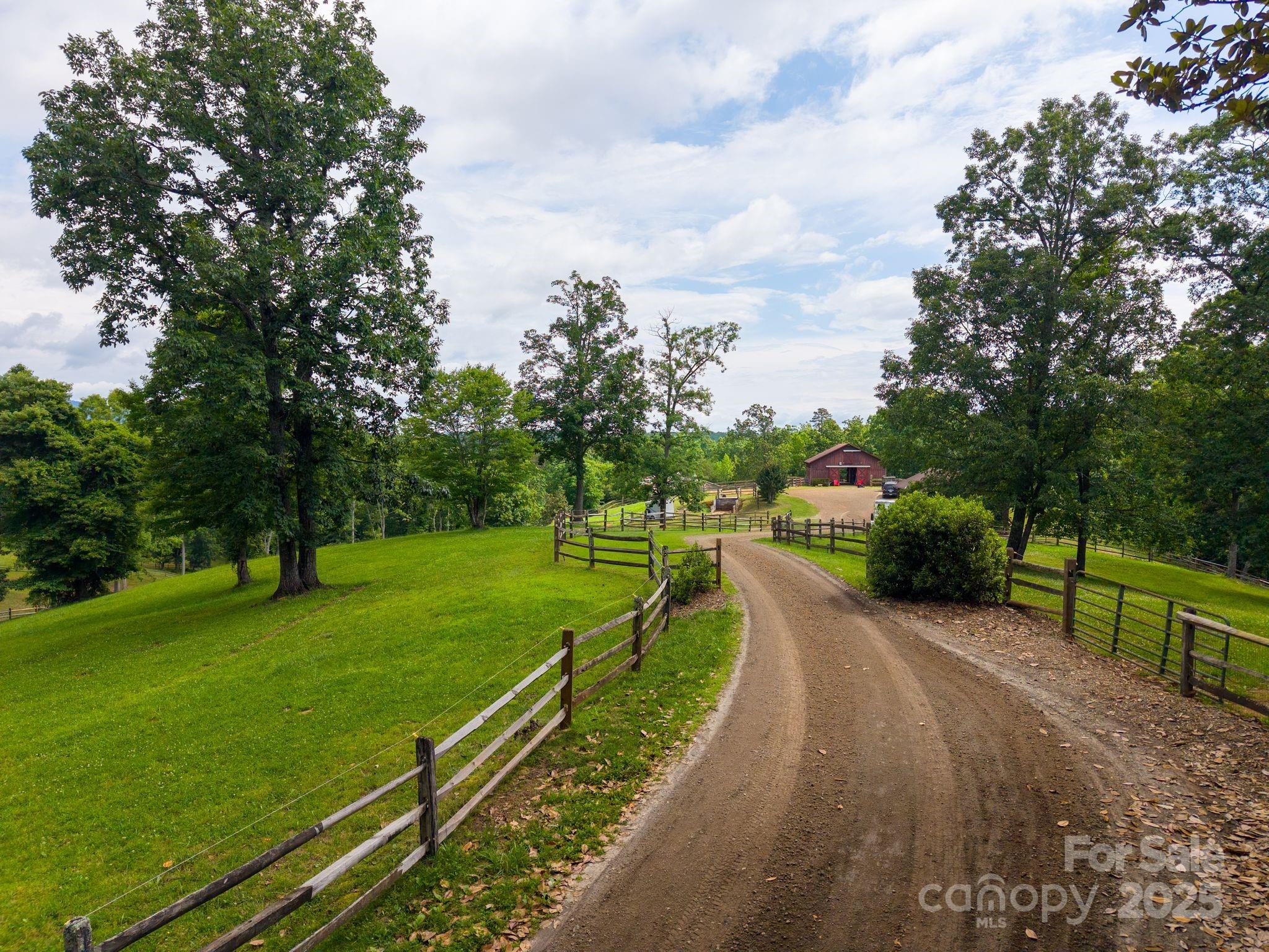 777 S River Road Property Photo 28