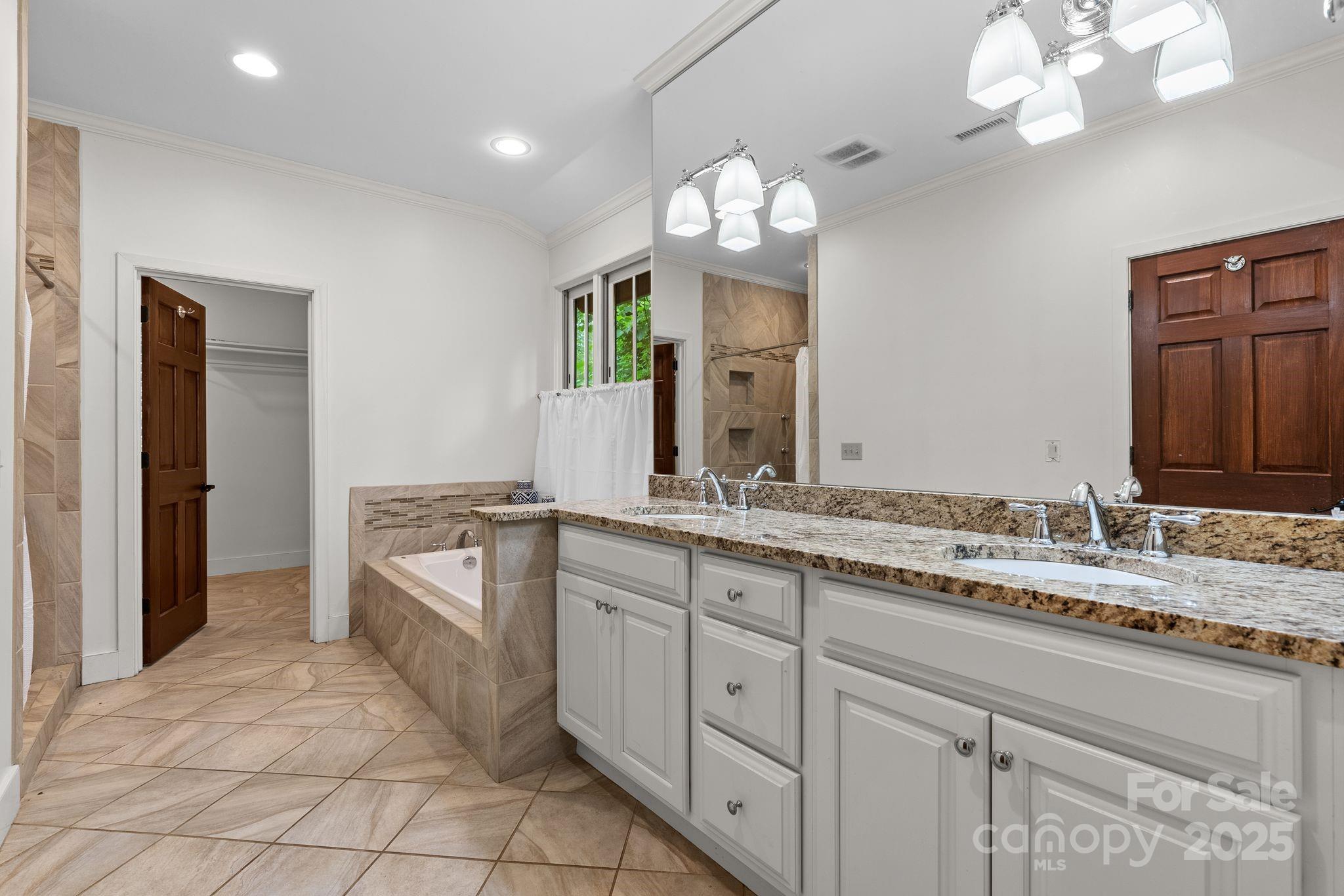 777 S River Road Property Photo 44
