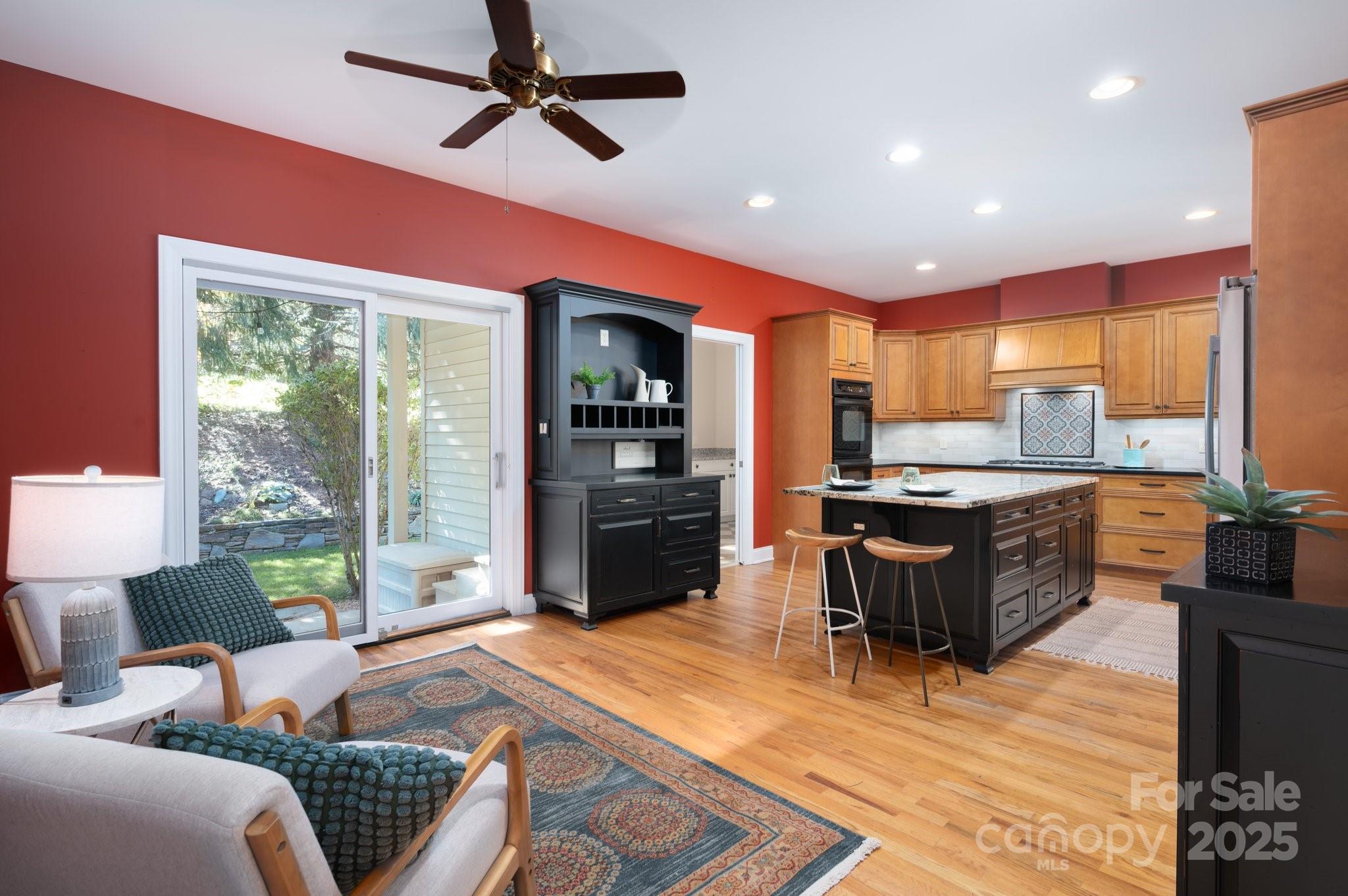 32 Scenic Valley Drive Property Photo 11