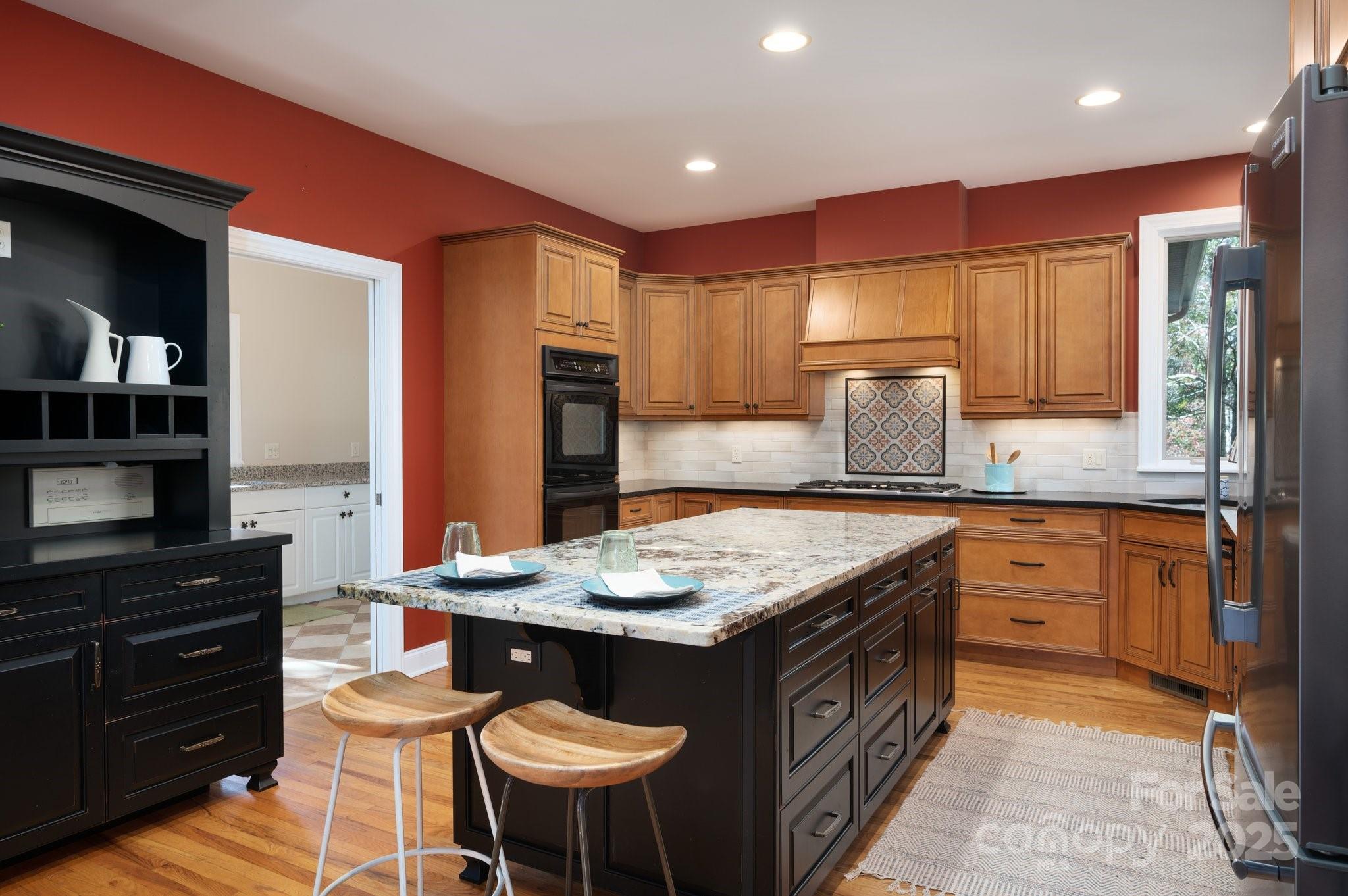 32 Scenic Valley Drive Property Photo 12