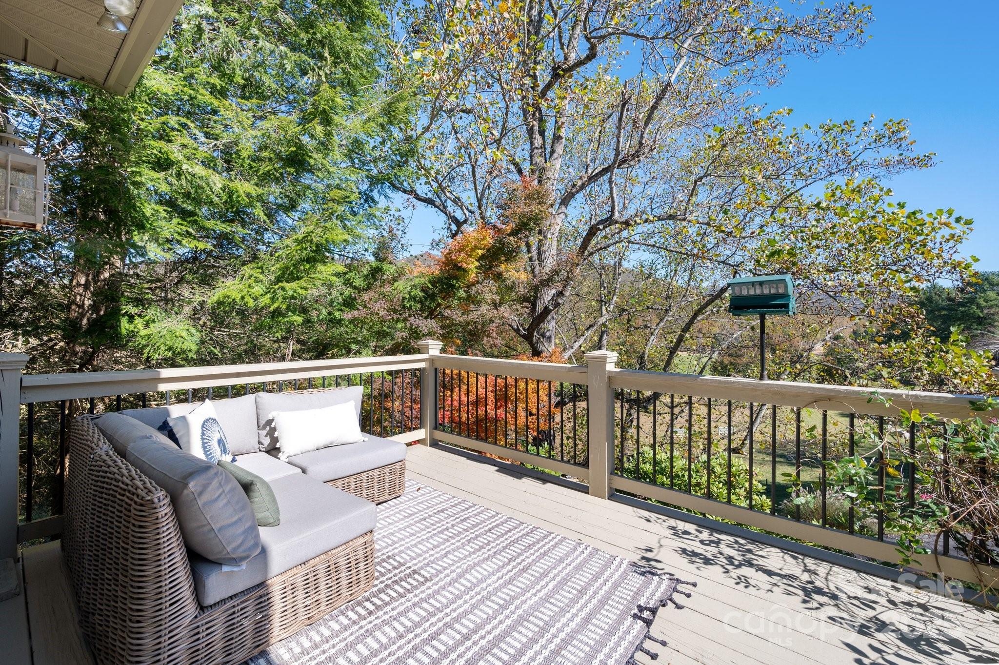 32 Scenic Valley Drive Property Photo 24