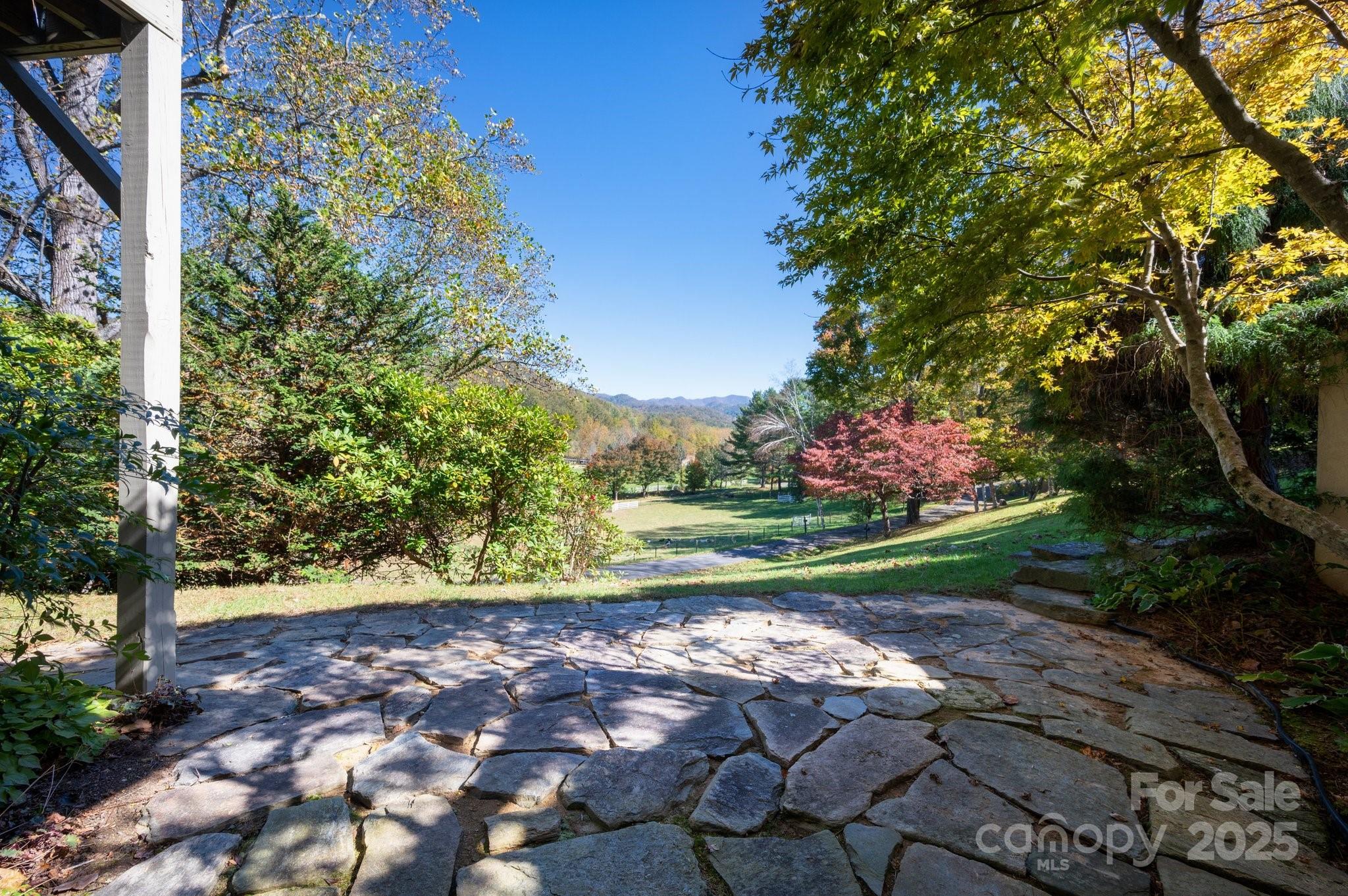 32 Scenic Valley Drive Property Photo 32