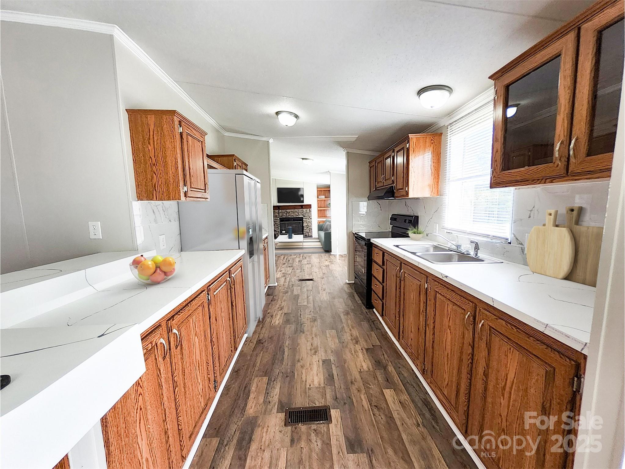 6810 Old Wire Road Property Photo 3