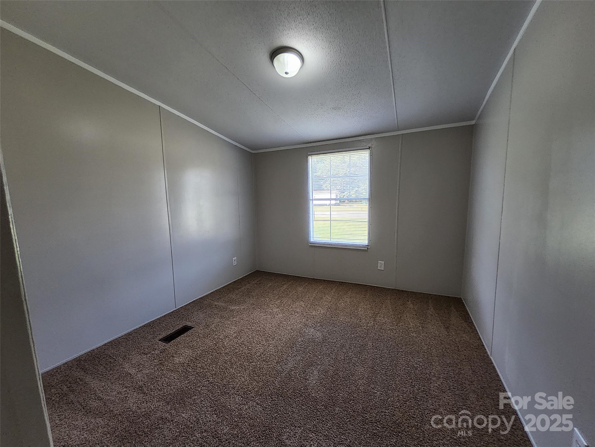 6810 Old Wire Road Property Photo 8