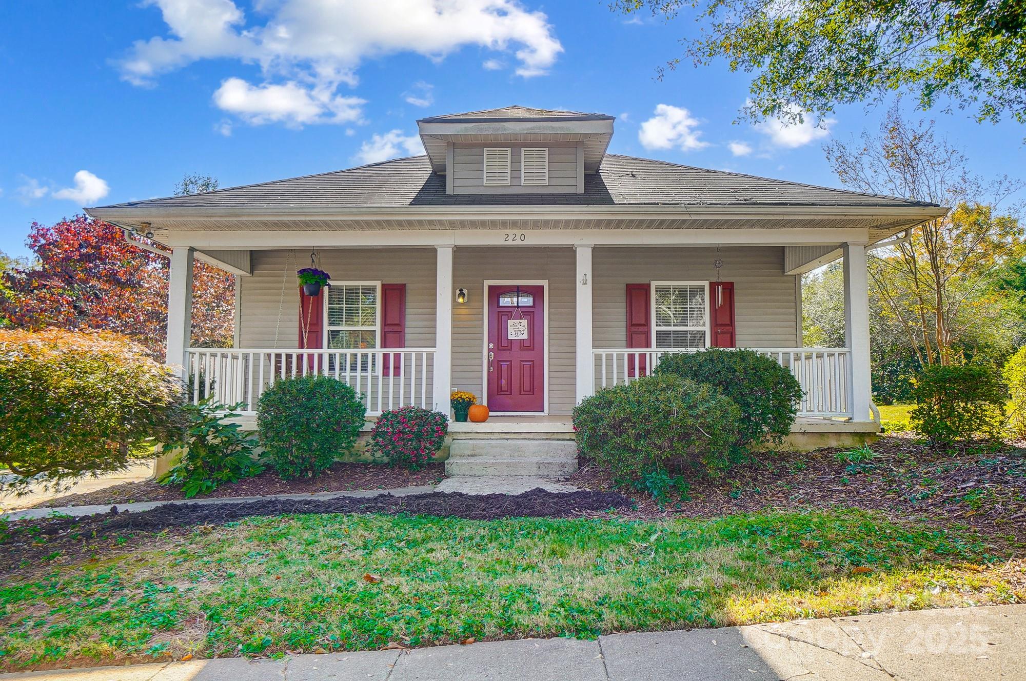 220 6th Street Property Photo 2