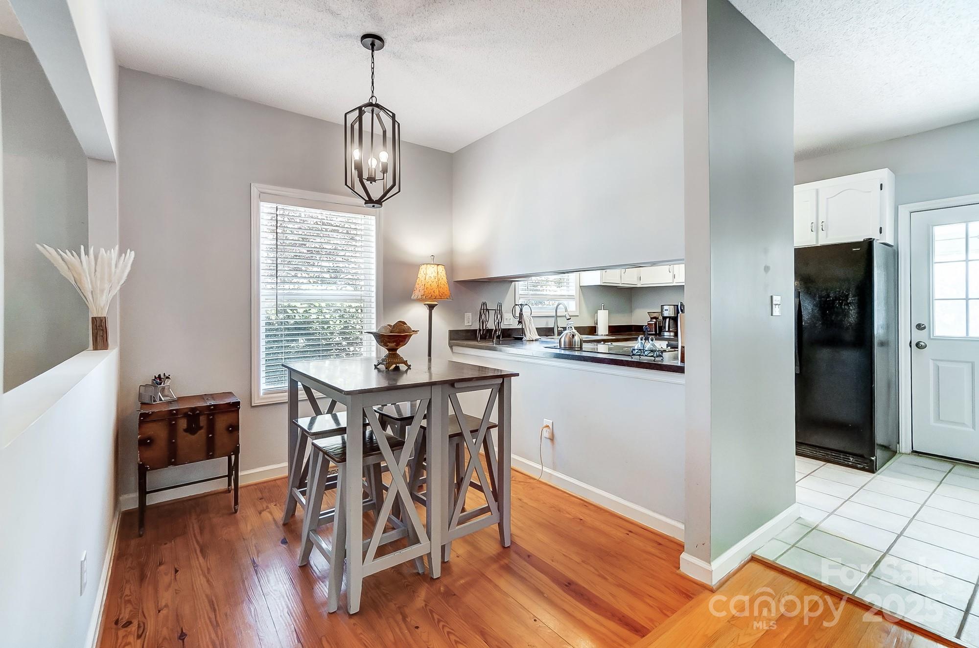 220 6th Street Property Photo 13