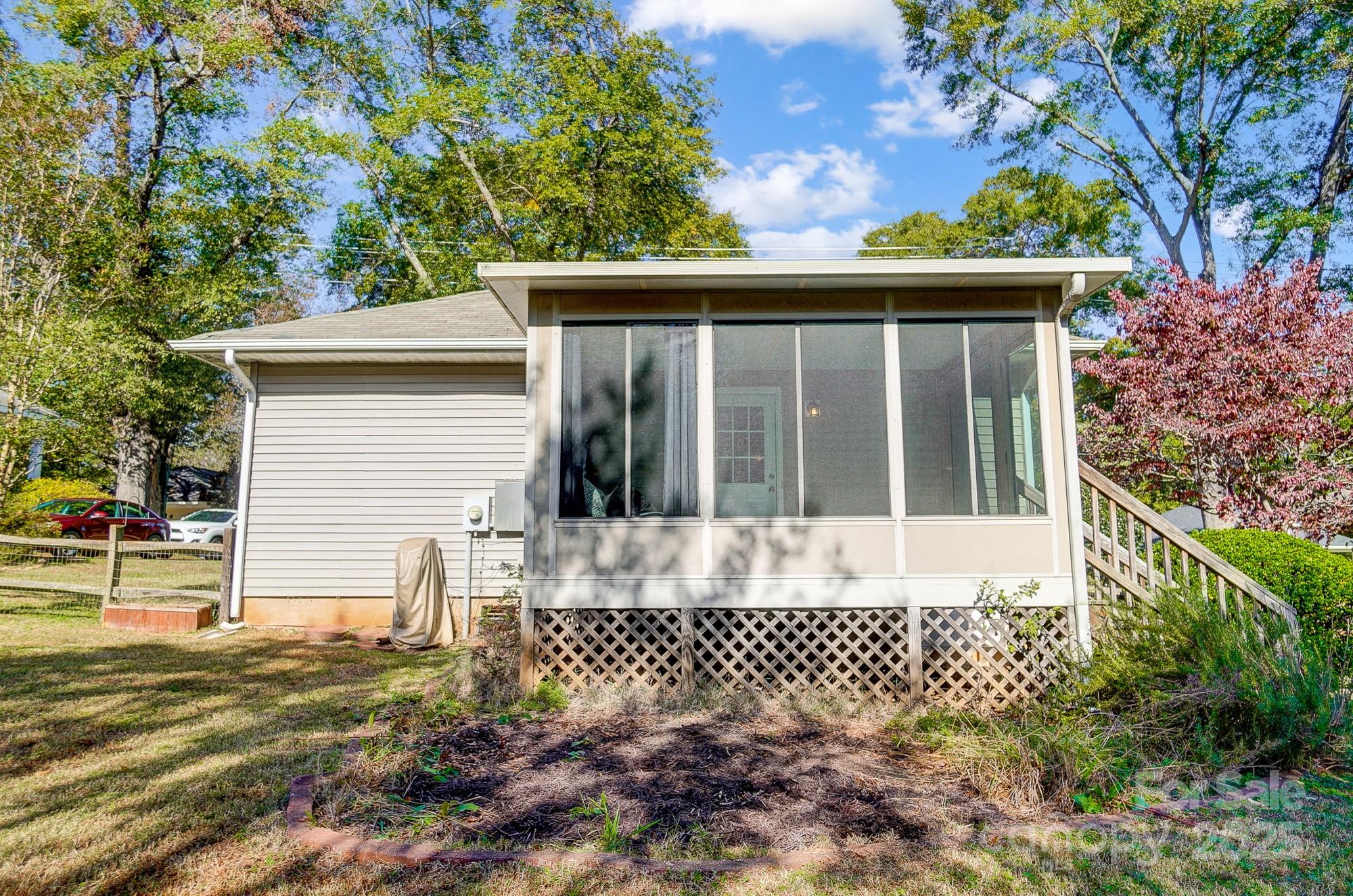 220 6th Street Property Photo 36