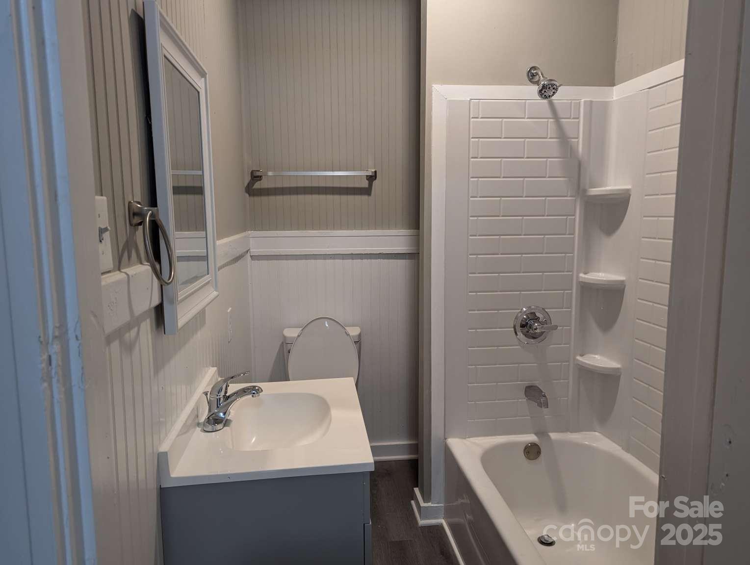 602 W Council Street Property Photo 19